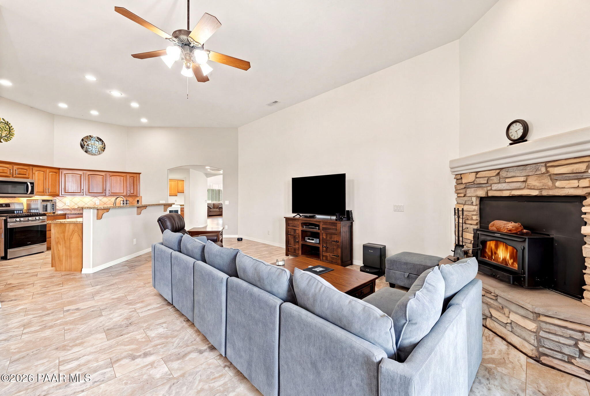 15565 E Devon Mont Lane — photo