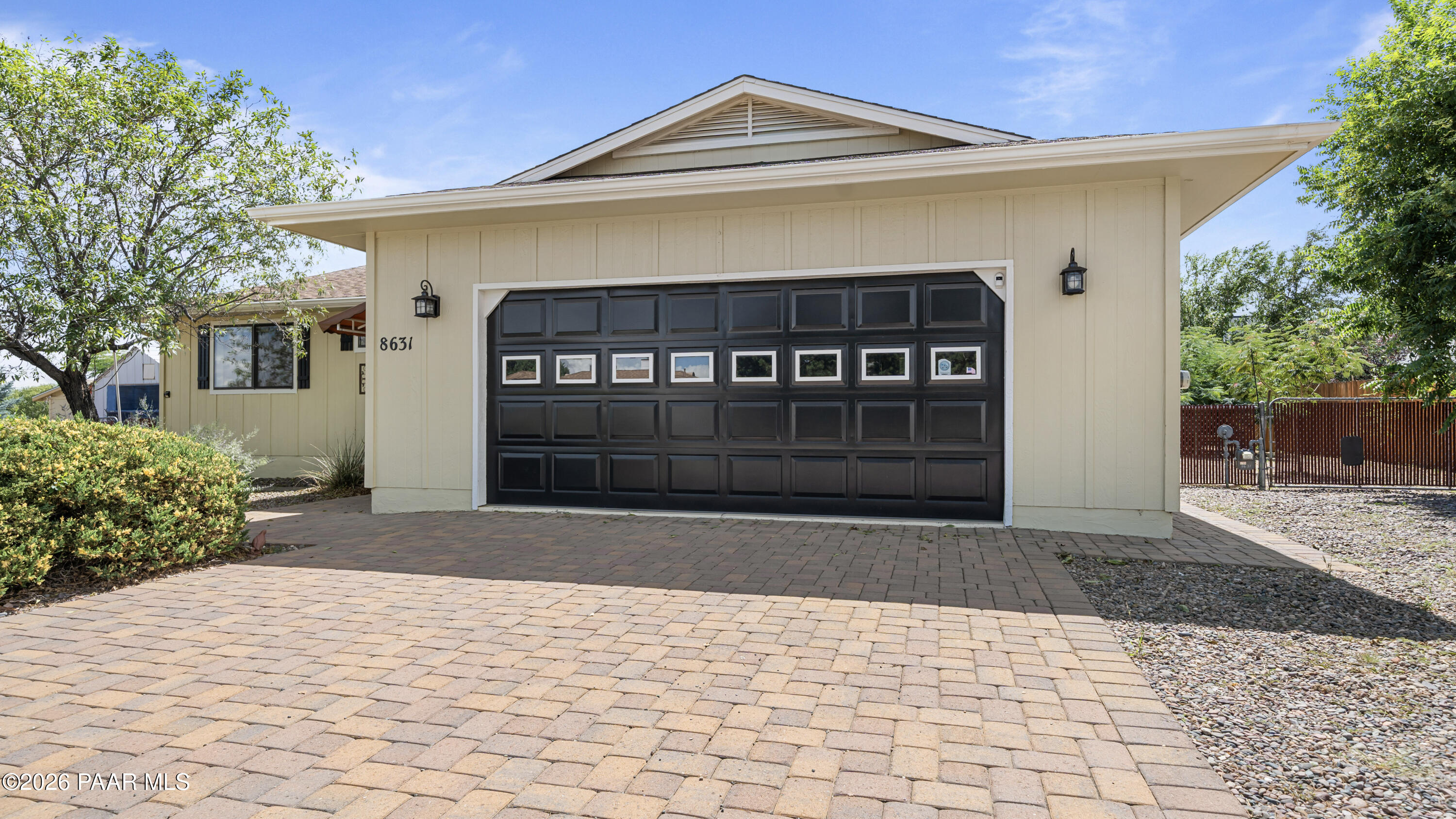 8631 E Ringo Drive — photo