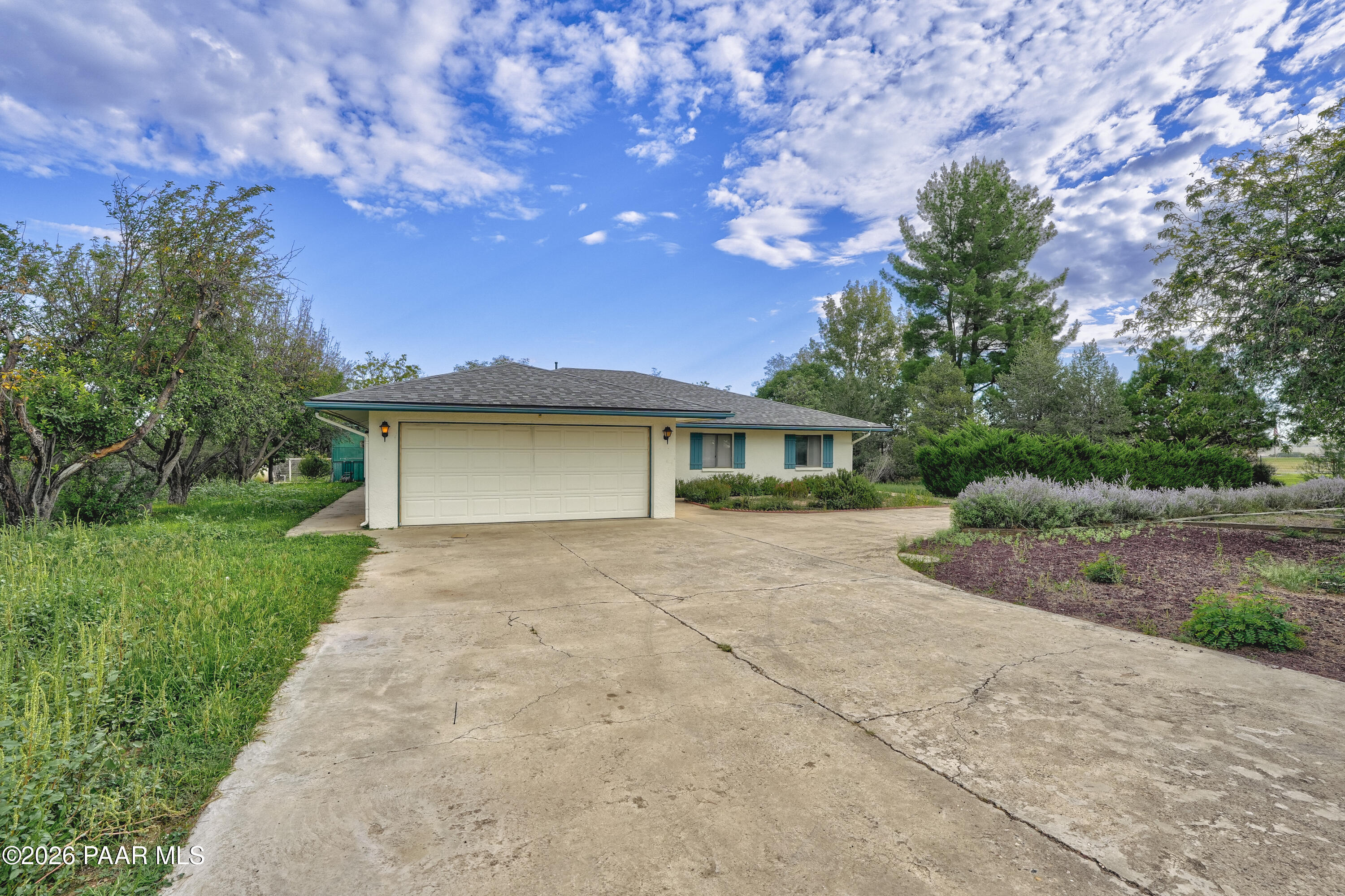 860 N Road 4 — photo