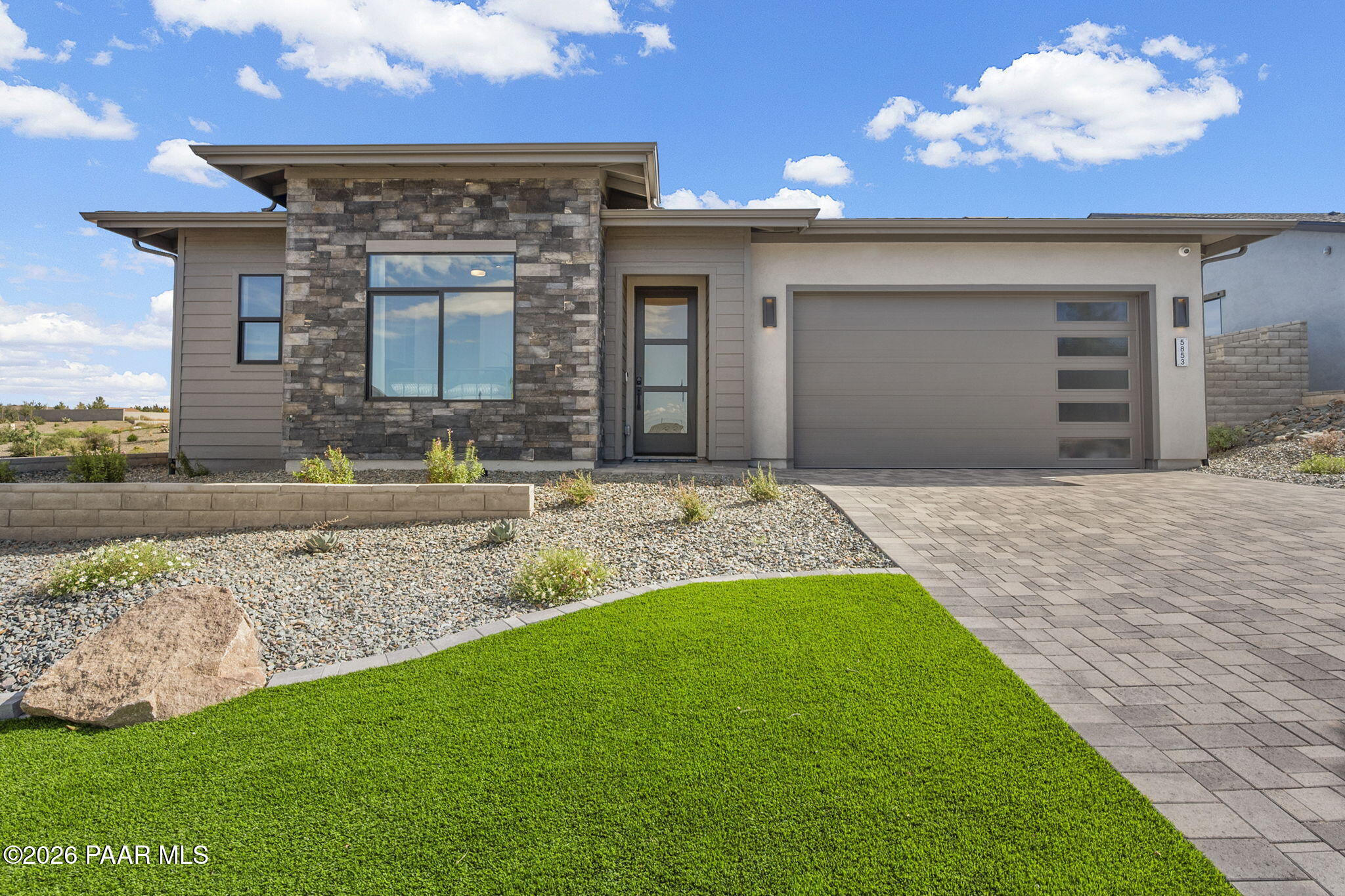 5853 E Davidson Court — photo