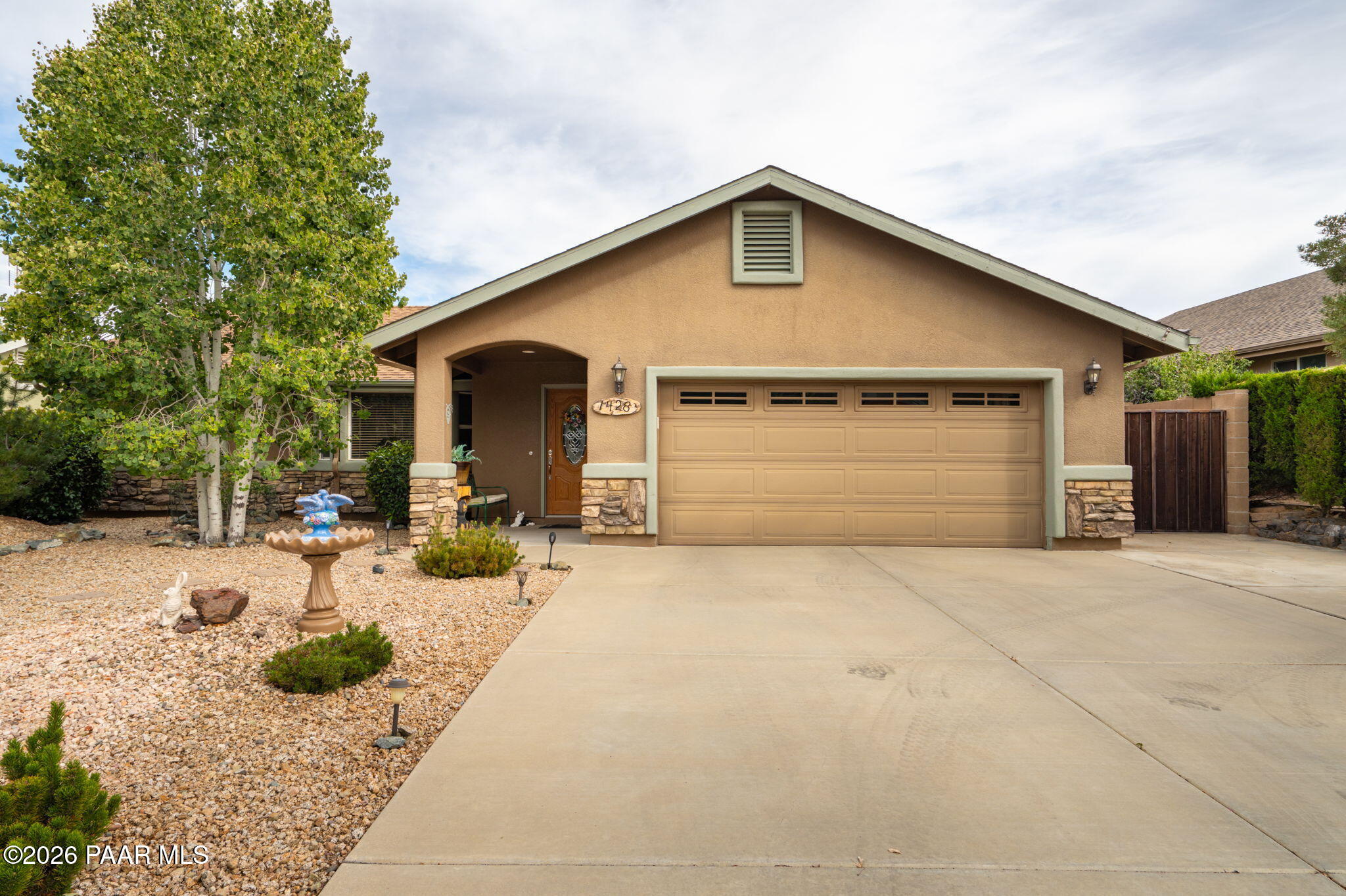 1428 Magnolia Lane — photo