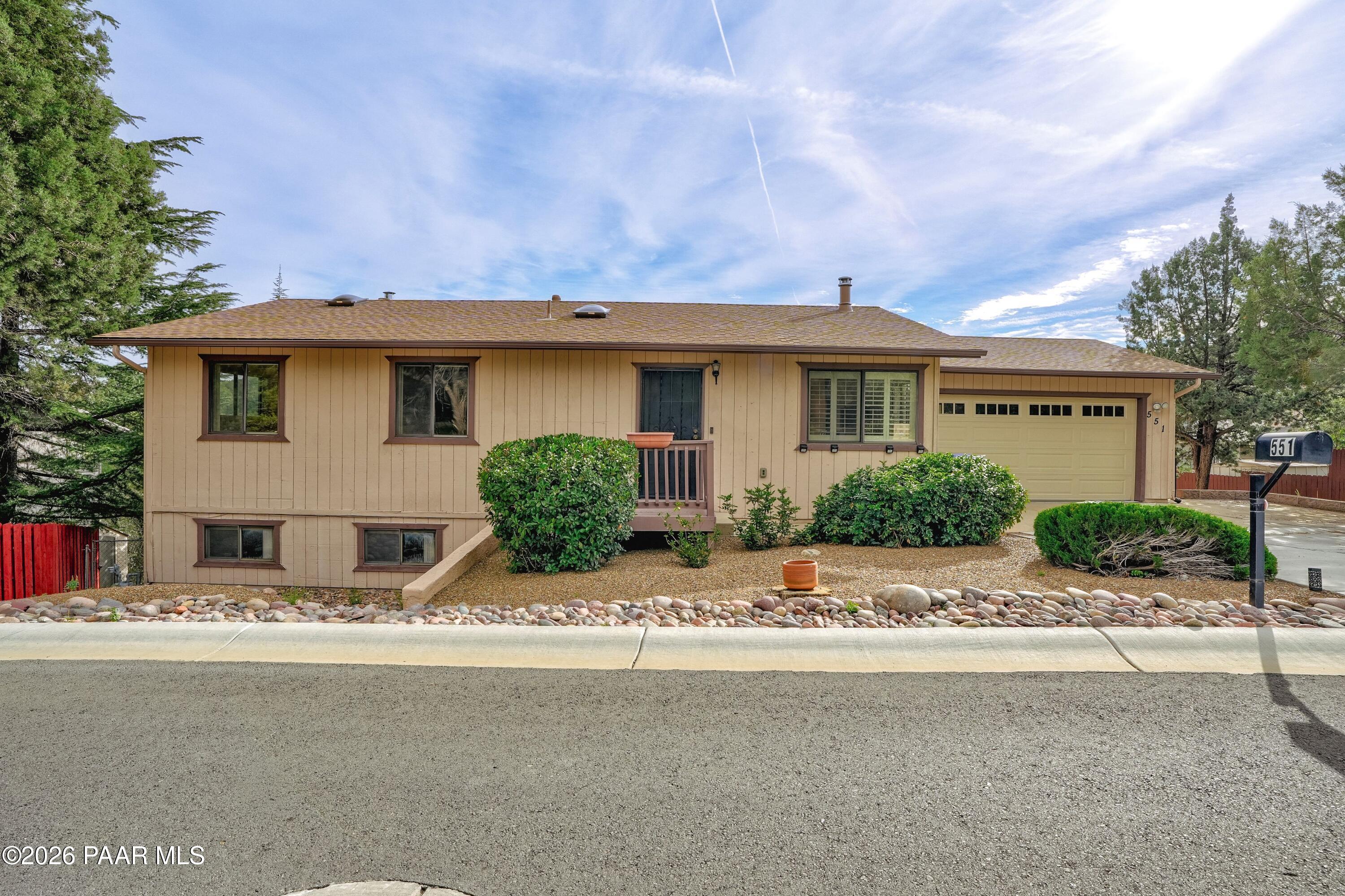 551 Eastwood Drive — photo