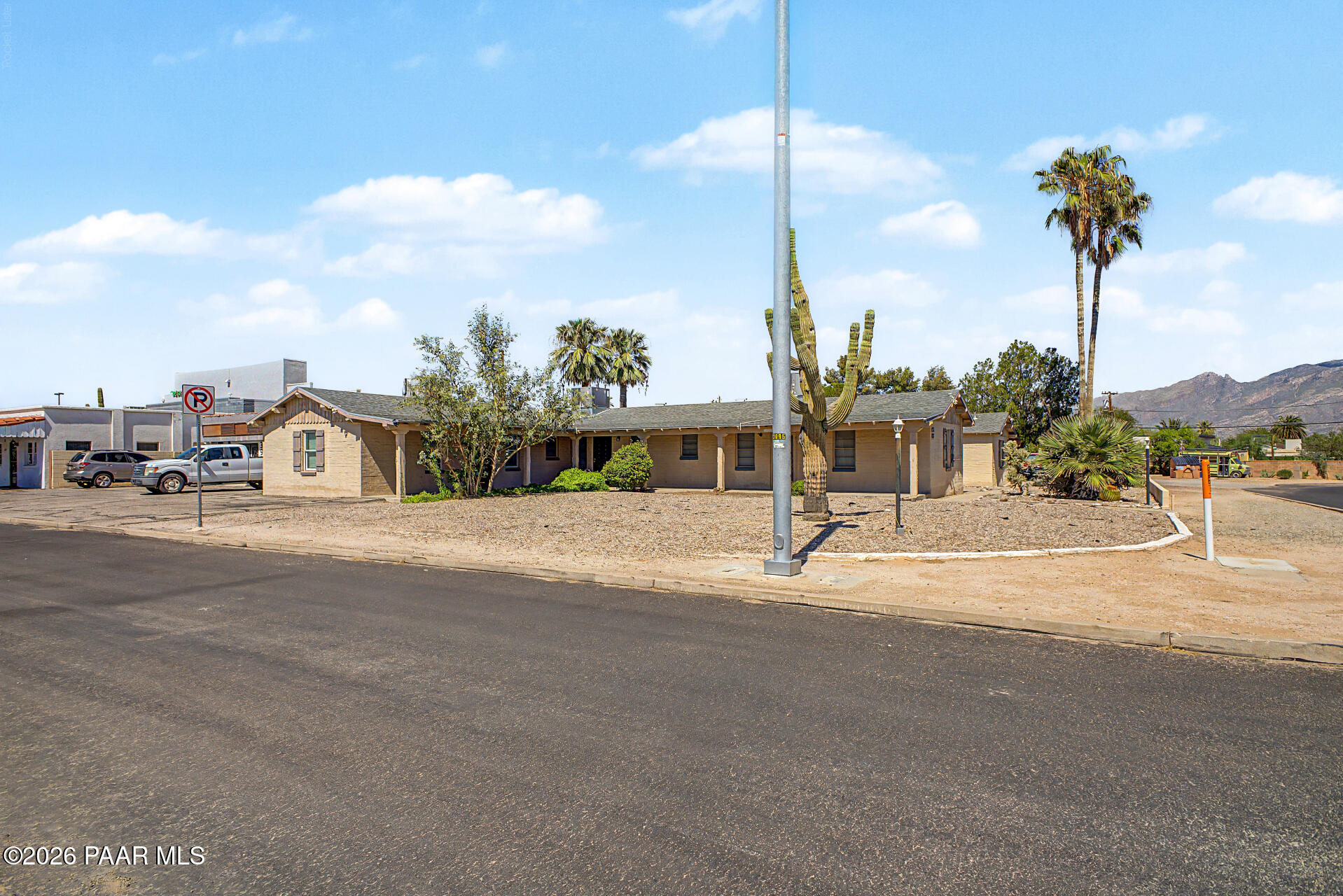 1701 N Village Drive — photo