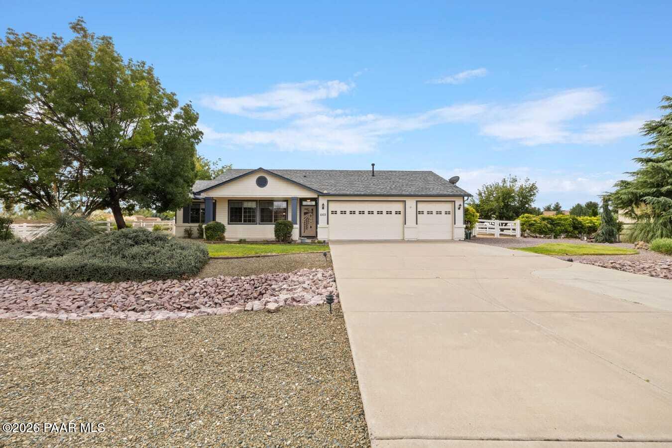 1003 W Heather Lane — photo