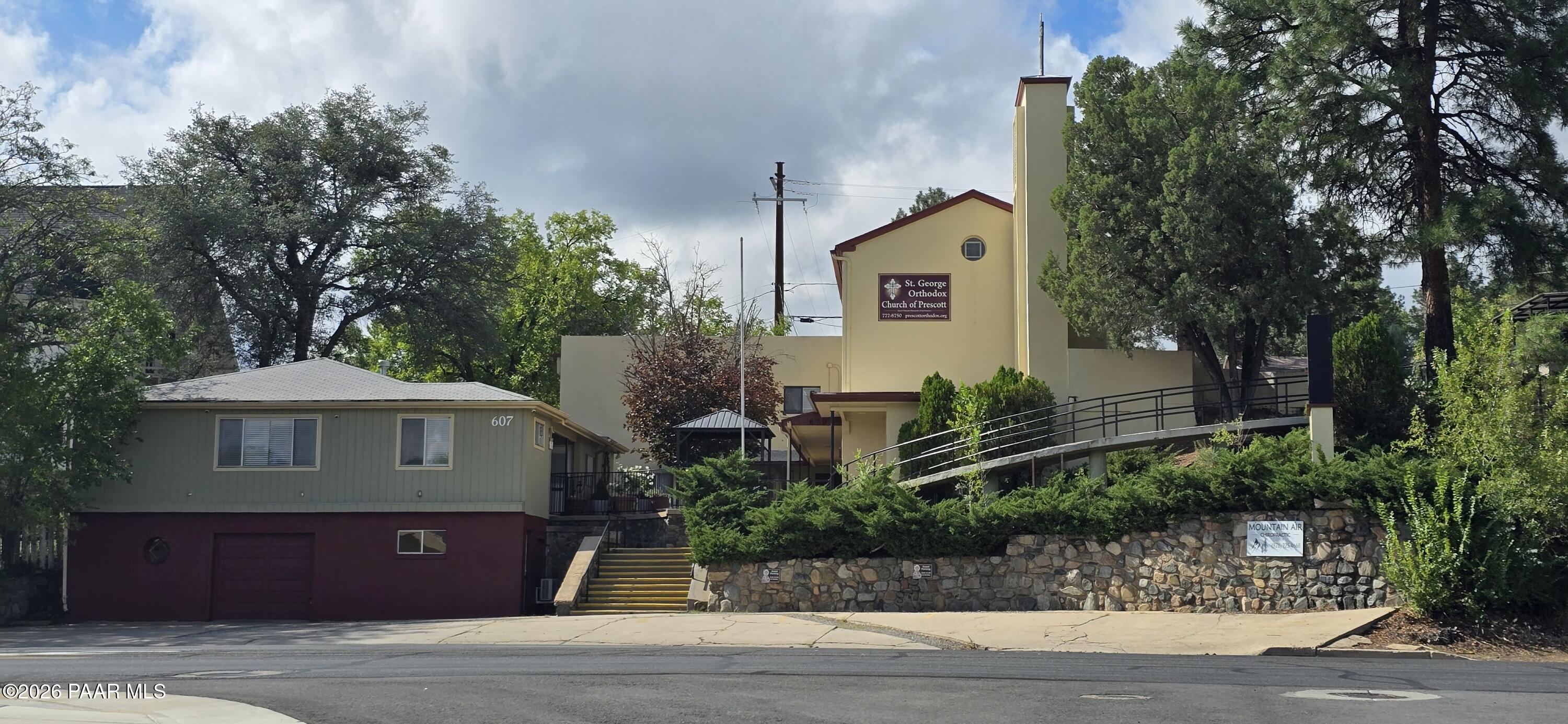 607 & 609 W Gurley Street — photo