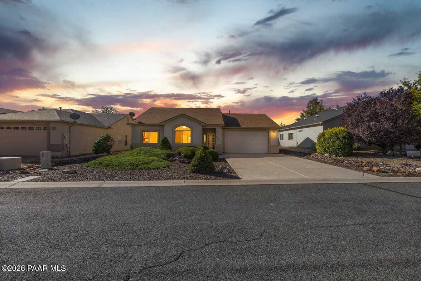 6943 E Sandhurst Drive — photo
