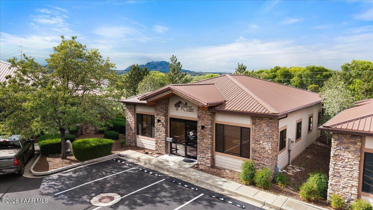 3216 Lakeside Village — photo