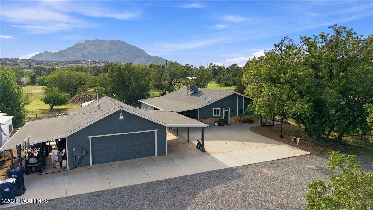 1805 W Kelly Drive — photo