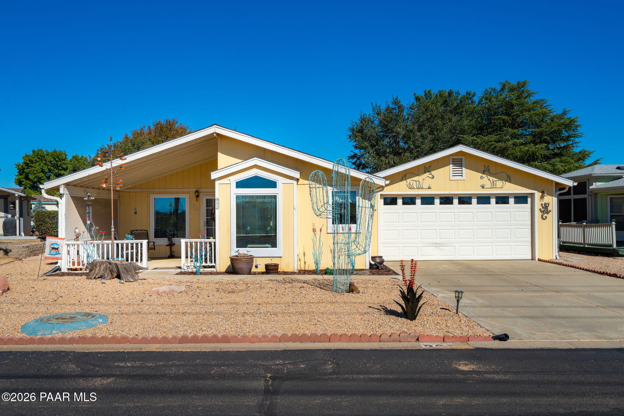 12320 E Serpentine Way — photo