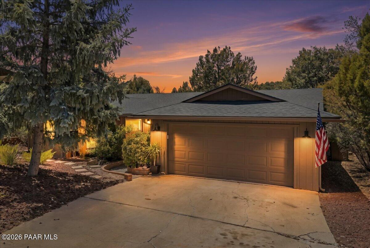 608 Hummingbird Way — photo
