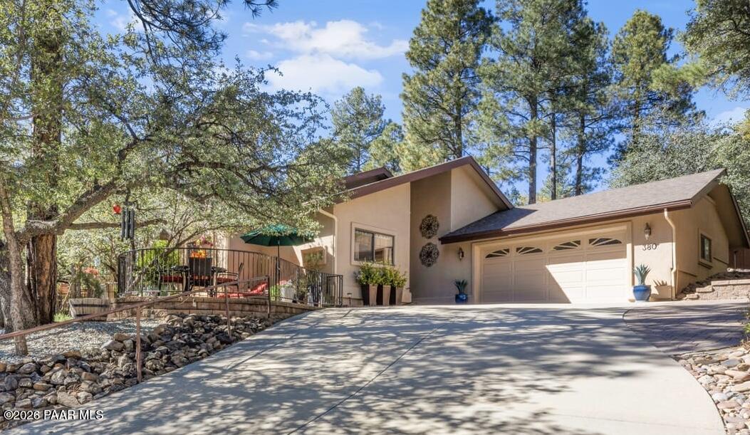 380 Laureleaf Drive — photo