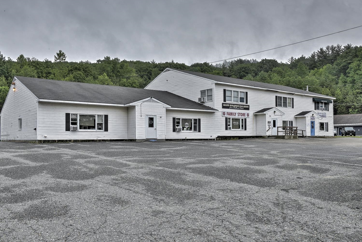 132 Monadnock Highway — photo