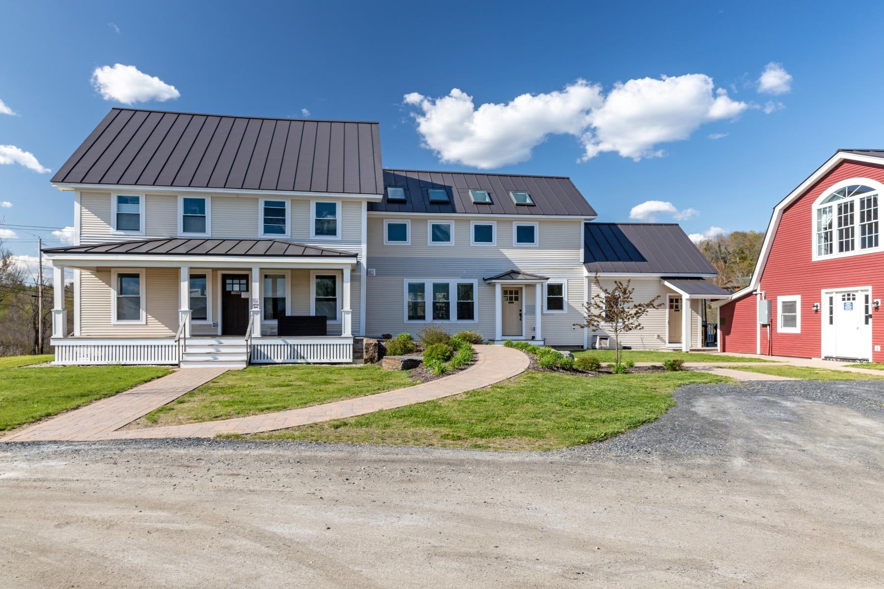 4706 Waterbury-Stowe Road 1&2 — photo