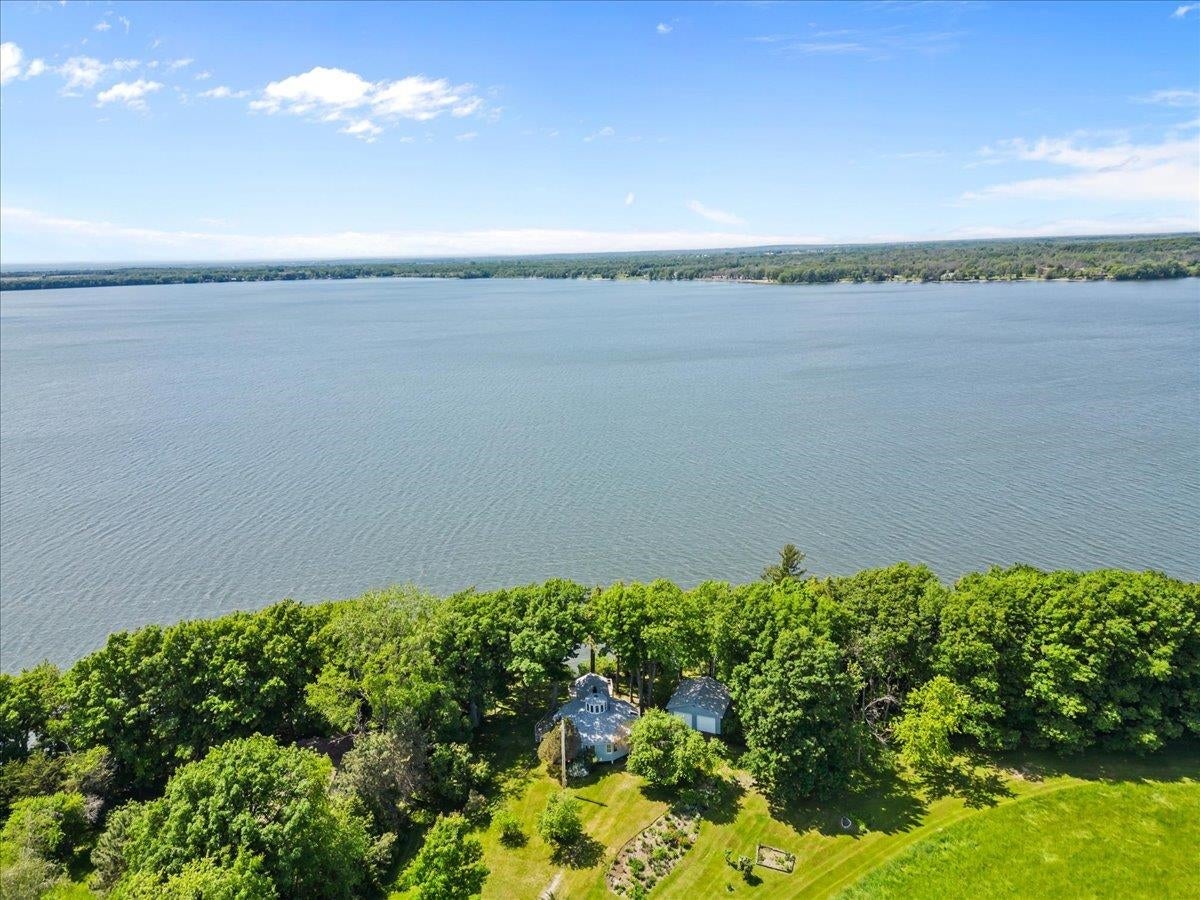 144 Lakewood Drive — photo