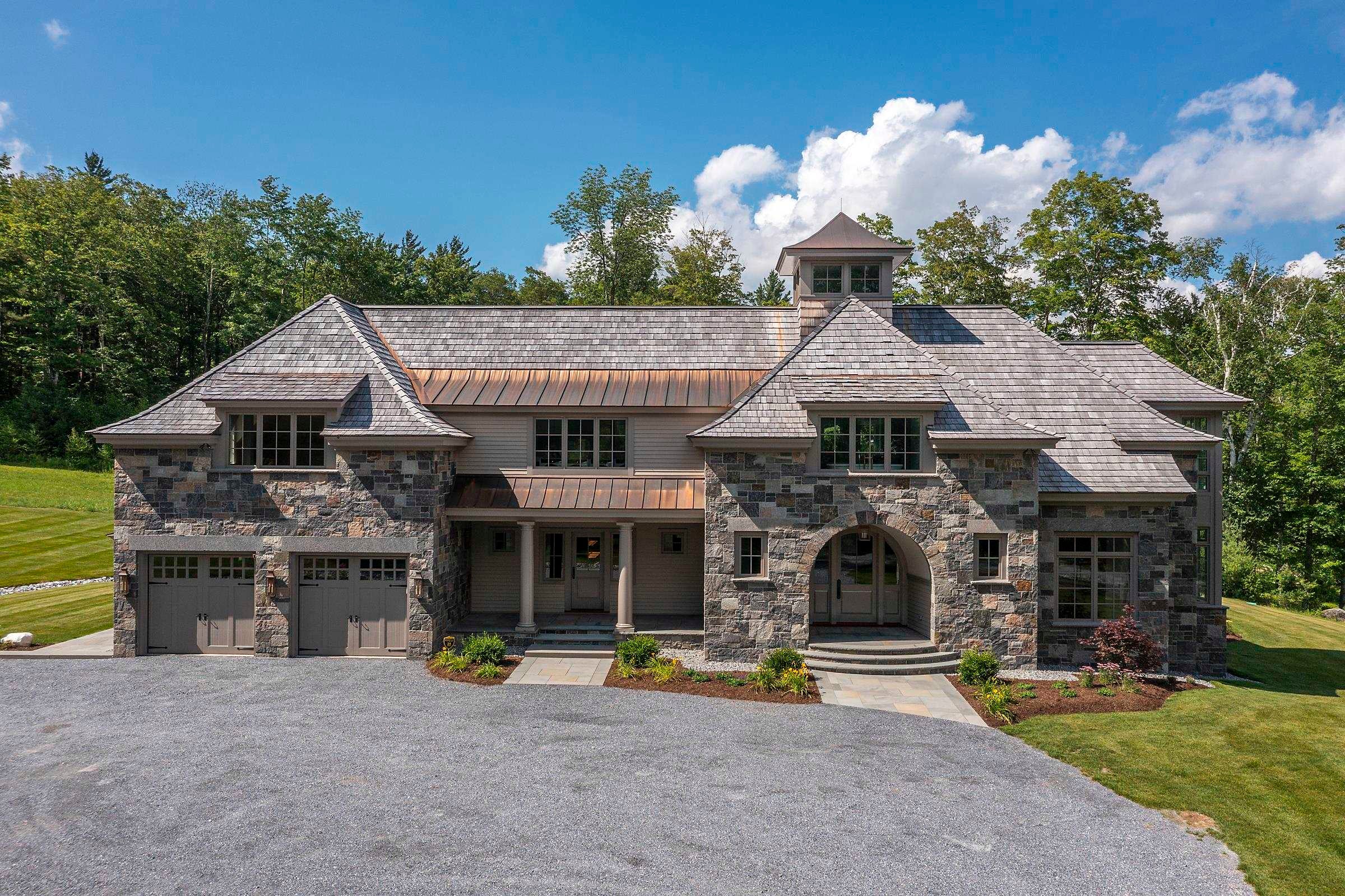 551 West Fields Road — photo