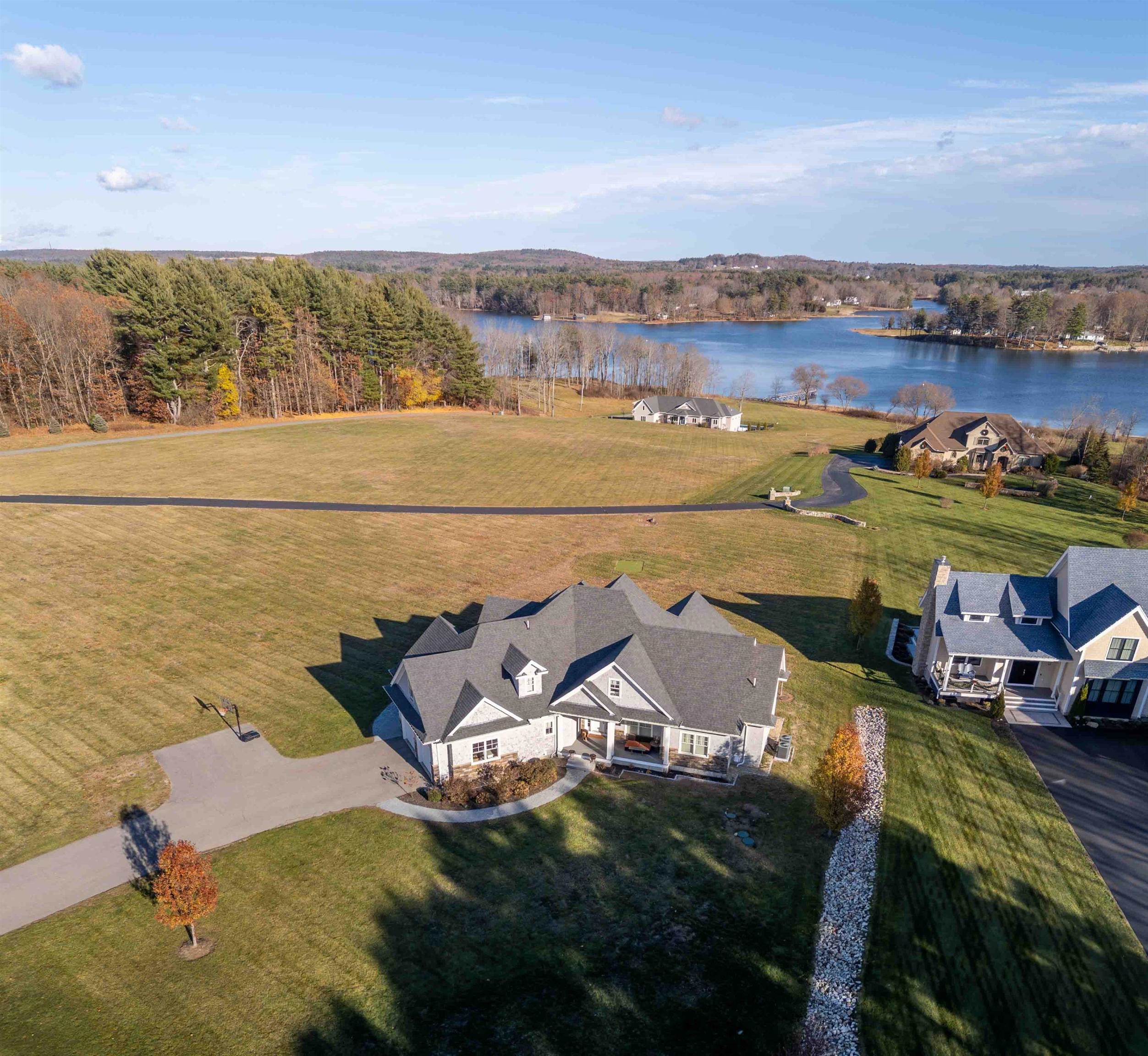 25 Fosters Drive — photo