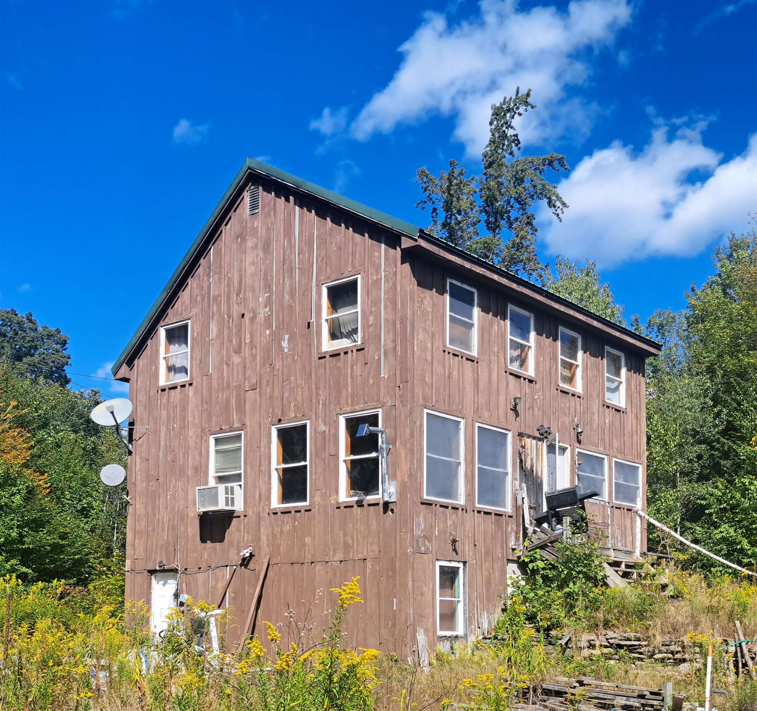 2173 Route 8a — photo