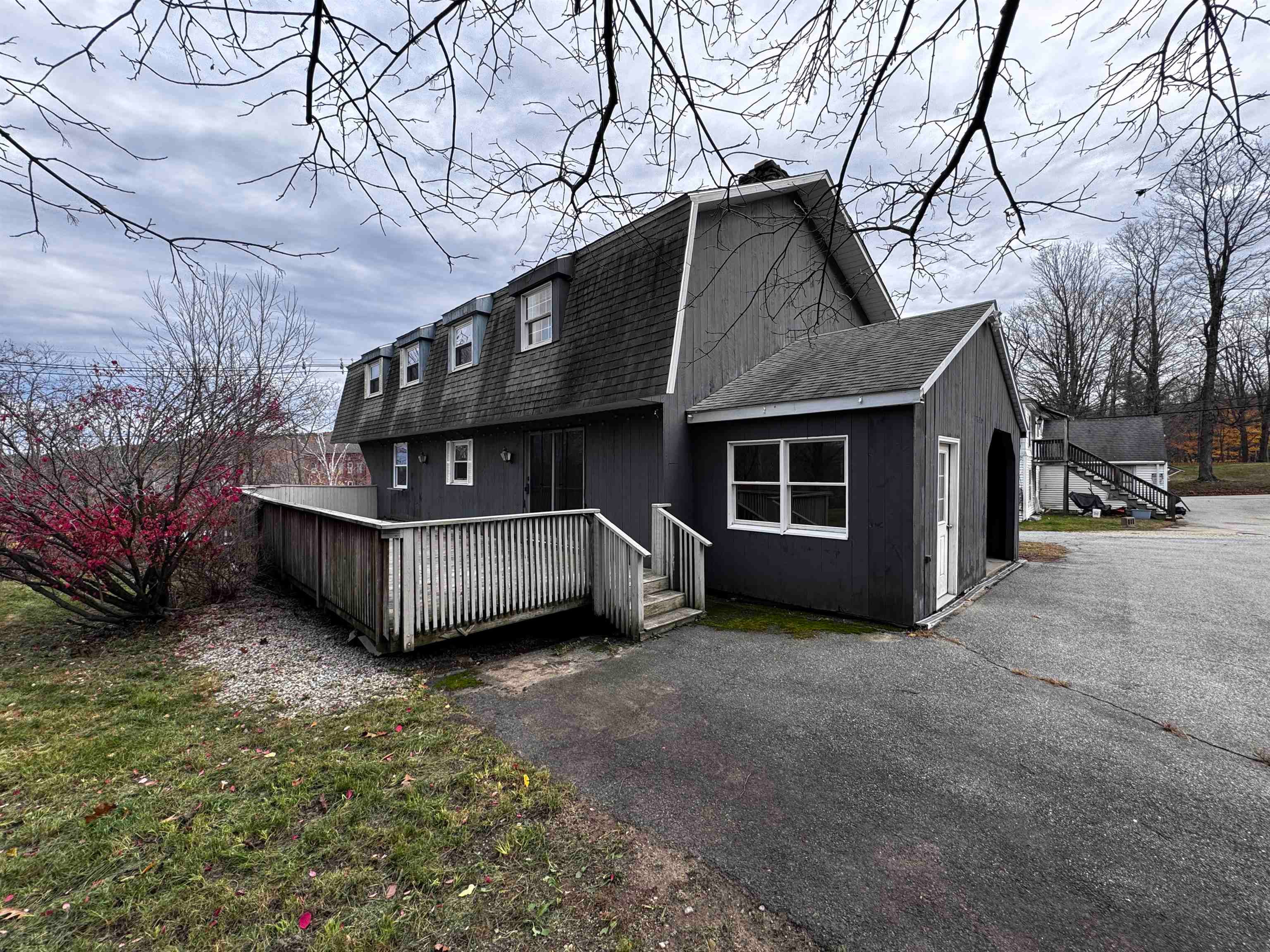 306 Turnpike Road — photo