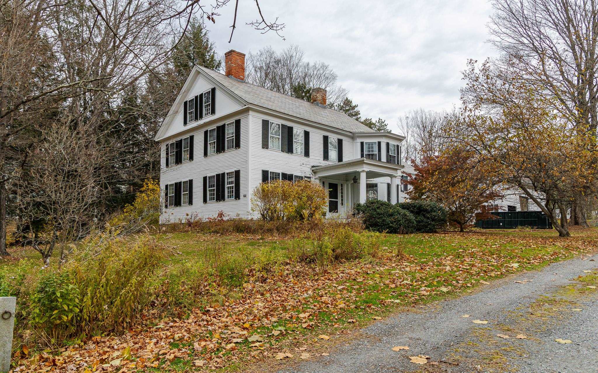 26 Old North Main Street — photo