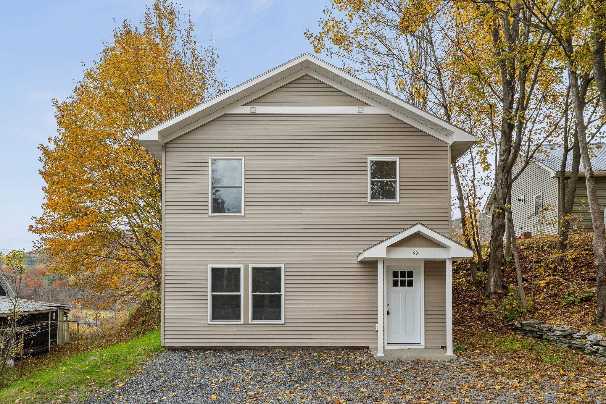 35 Cole Avenue — photo