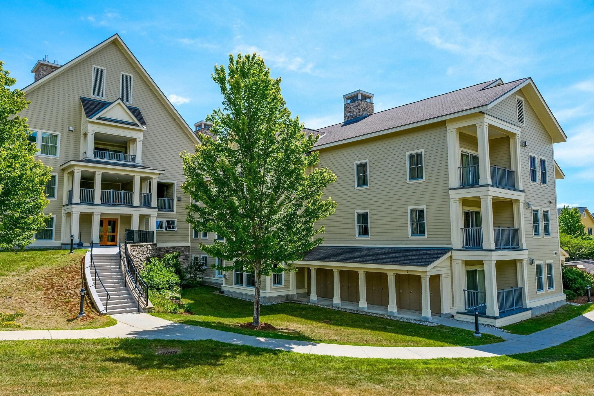 717/719 Q1-4 Jackson Gore Adams House 717/719 Q1-4 — photo
