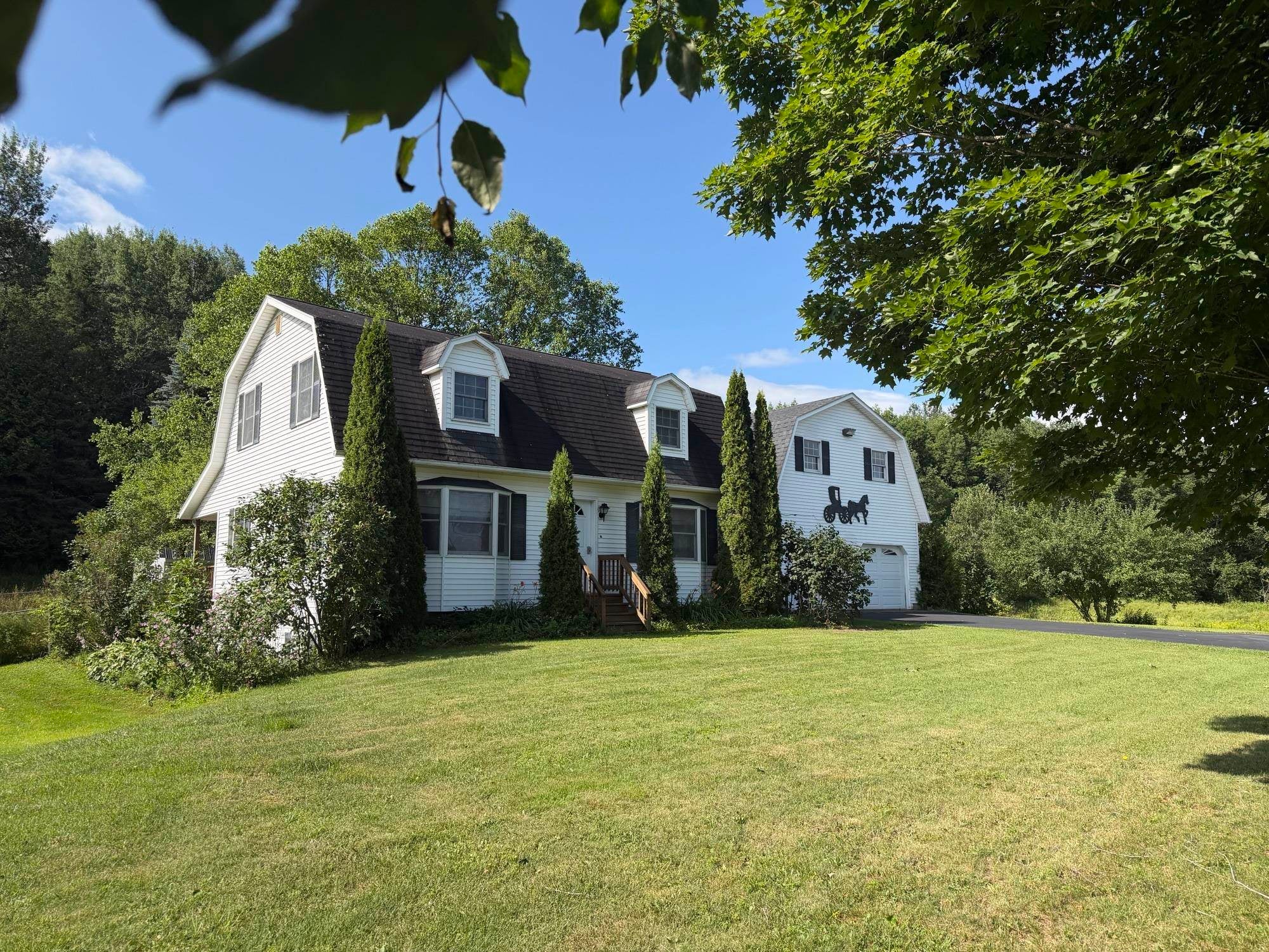 3724 Vt Route 105 Road — photo