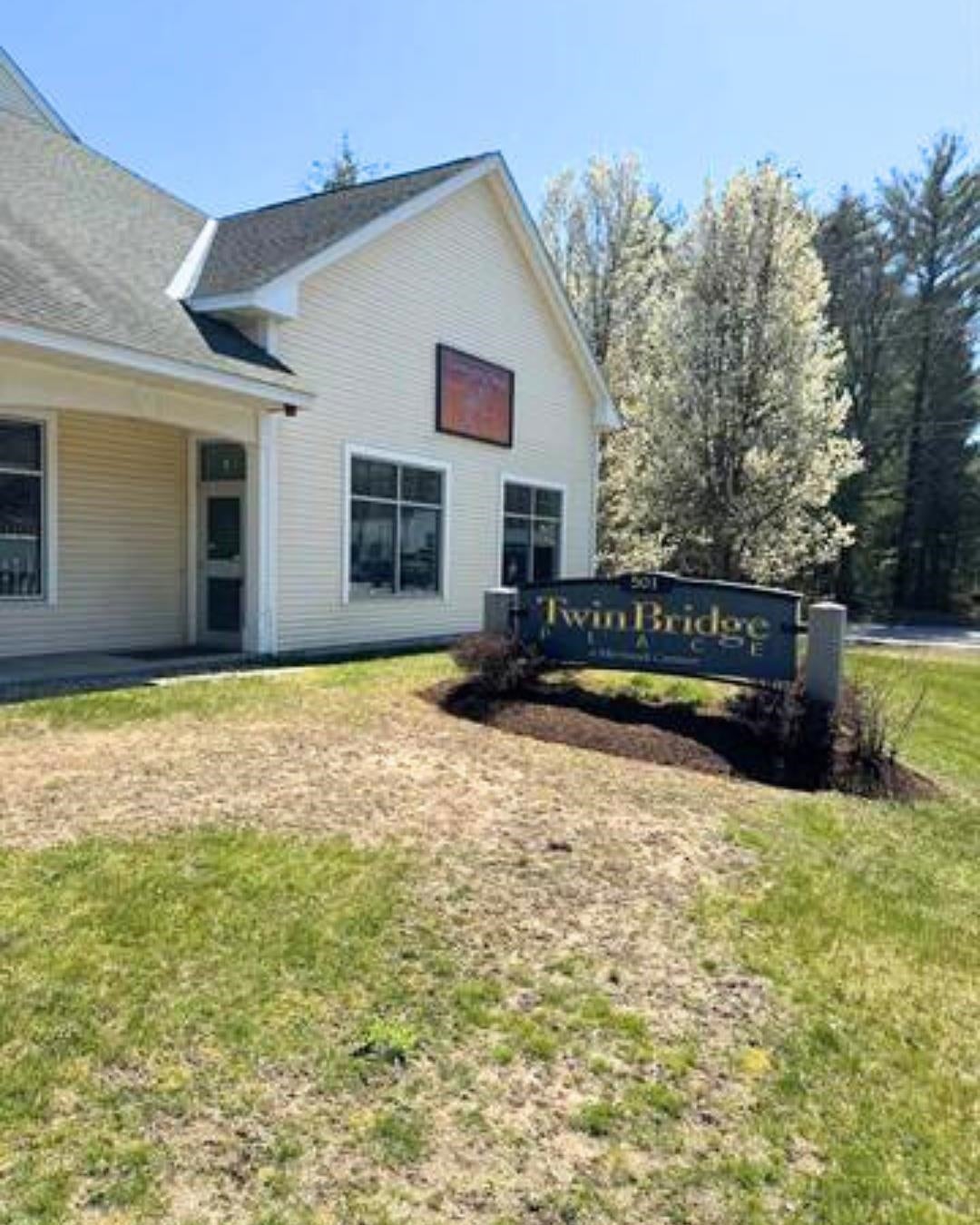 501 Daniel Webster Highway #3-F — photo