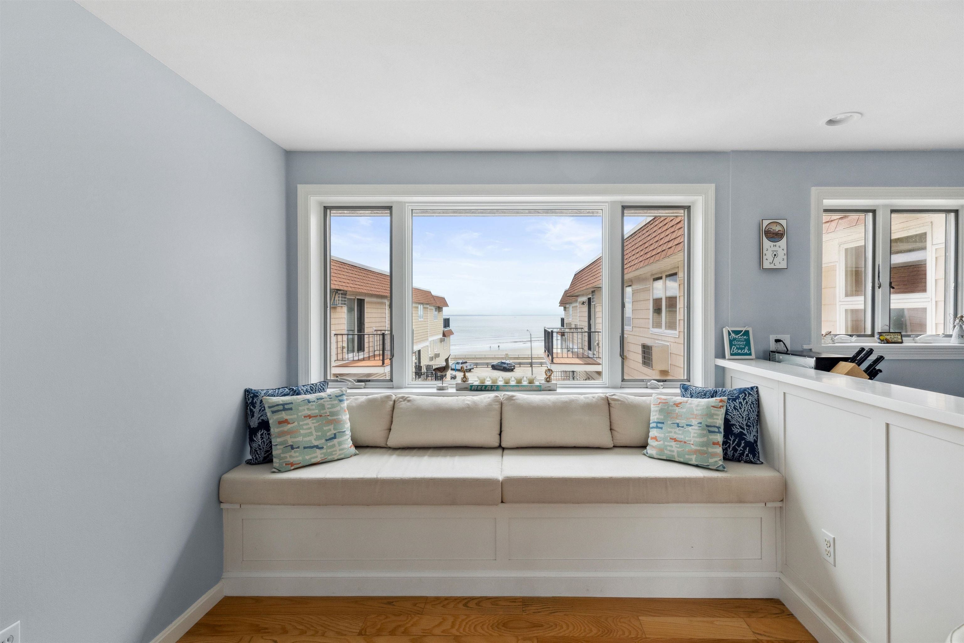 407 Ocean Boulevard B11 — photo