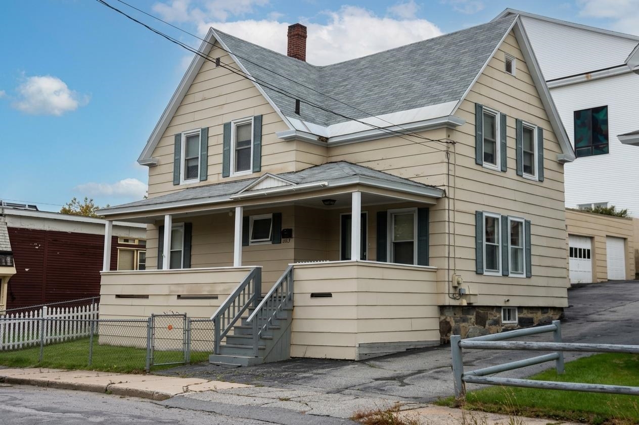 612 Rockingham Street, Berlin, NH 03570 — photo 2