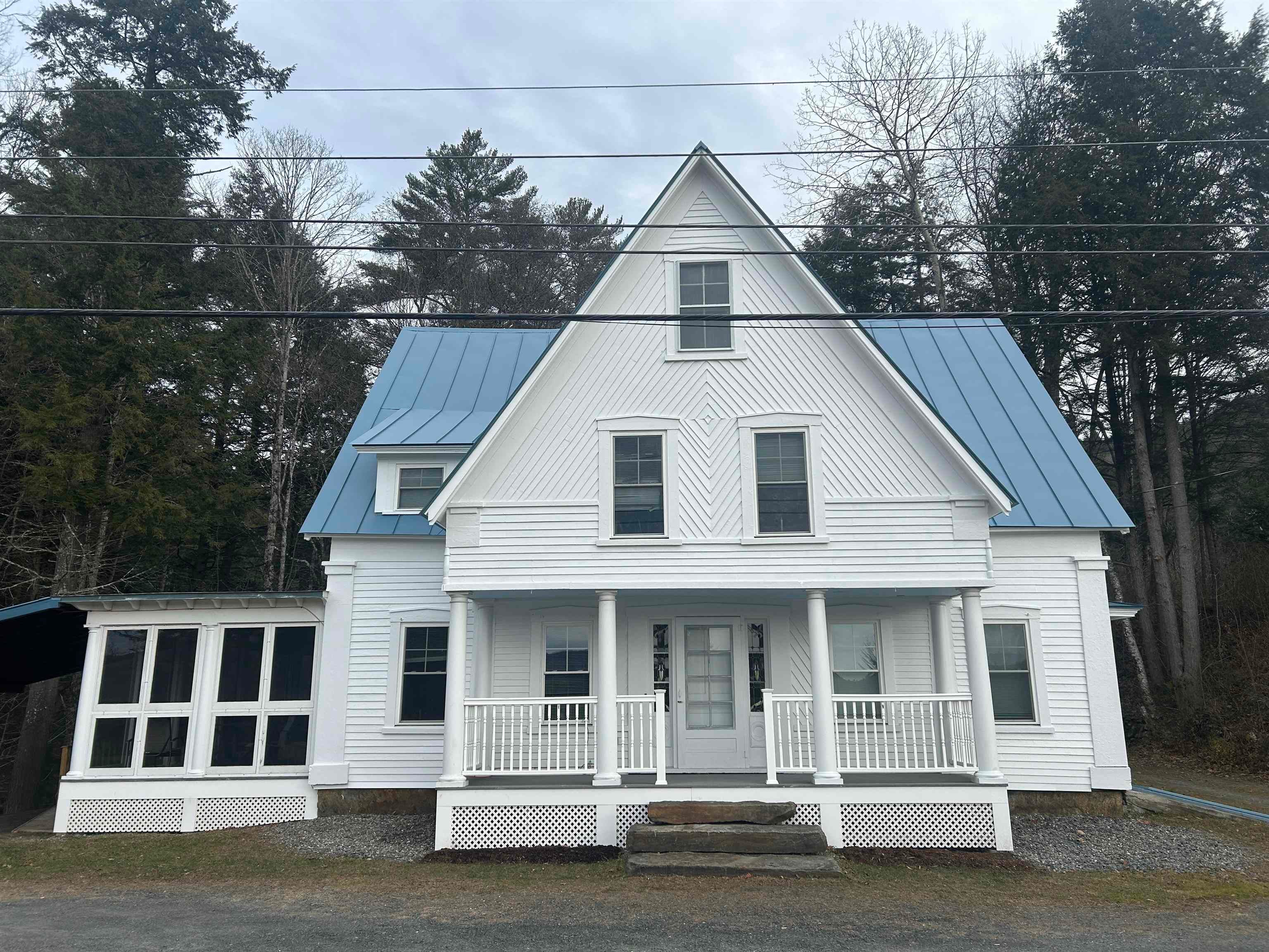 978 Dartmouth College Highway — photo