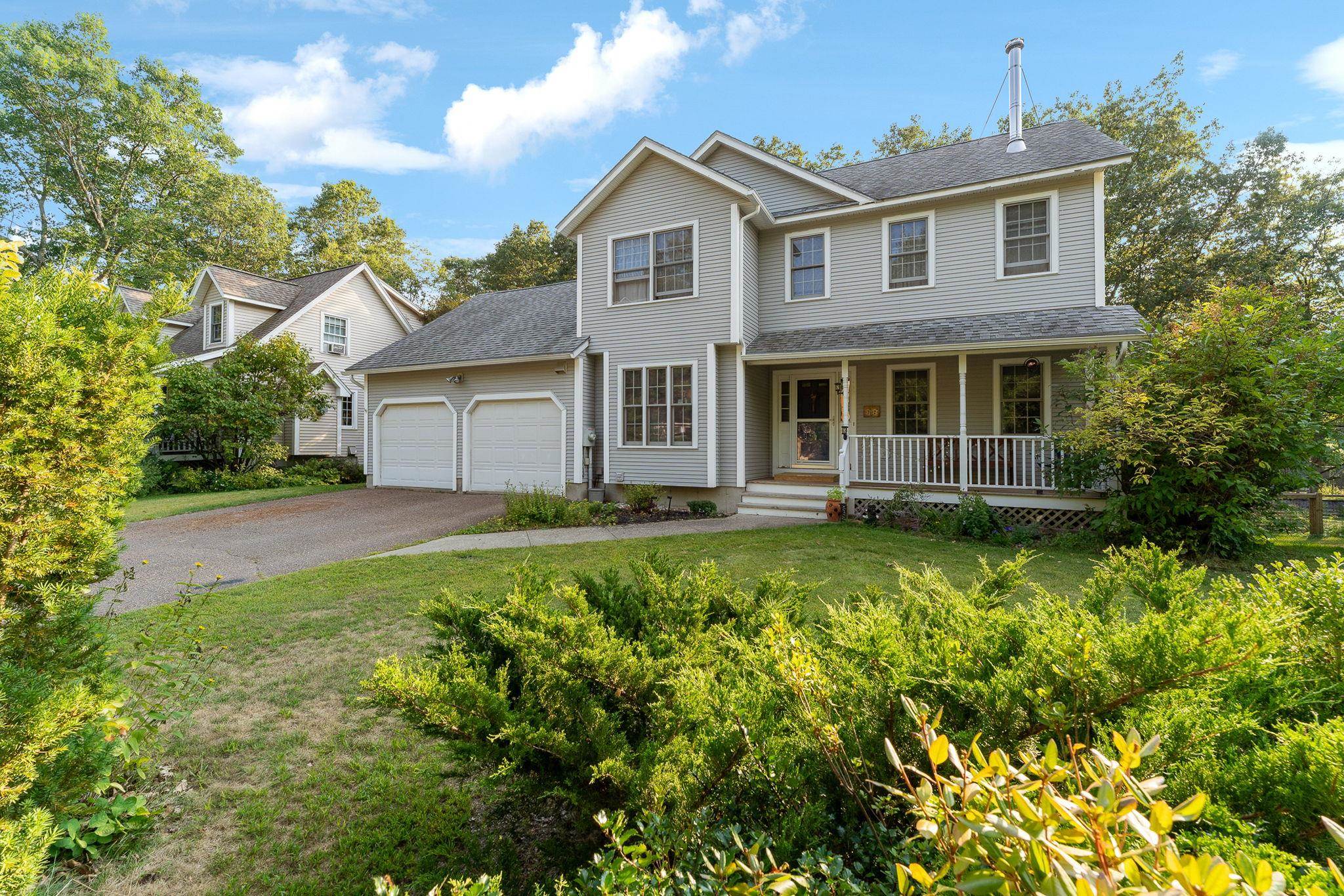 72 Grey Meadow Drive — photo