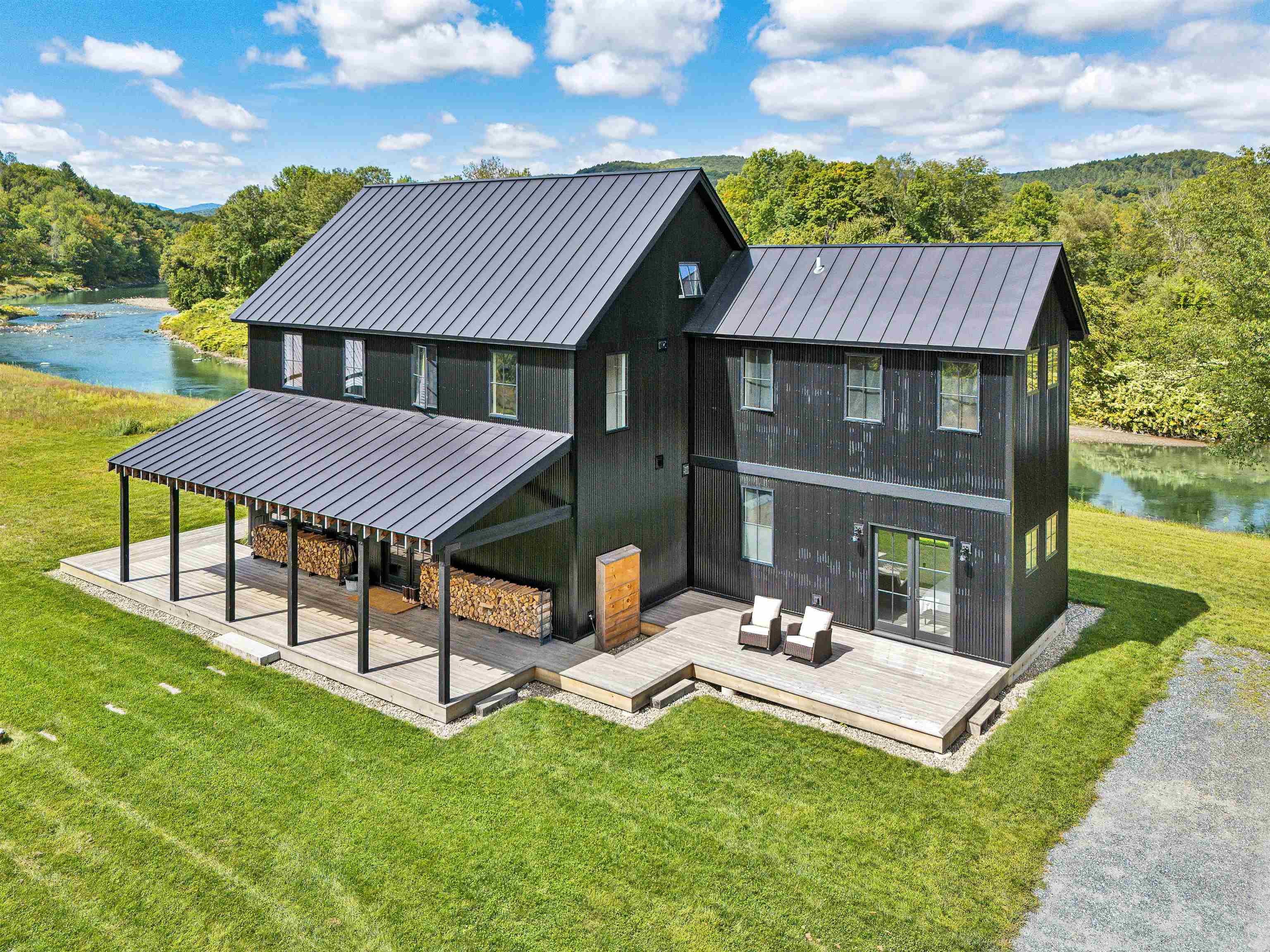 2394 Fletcher Hill Road — photo