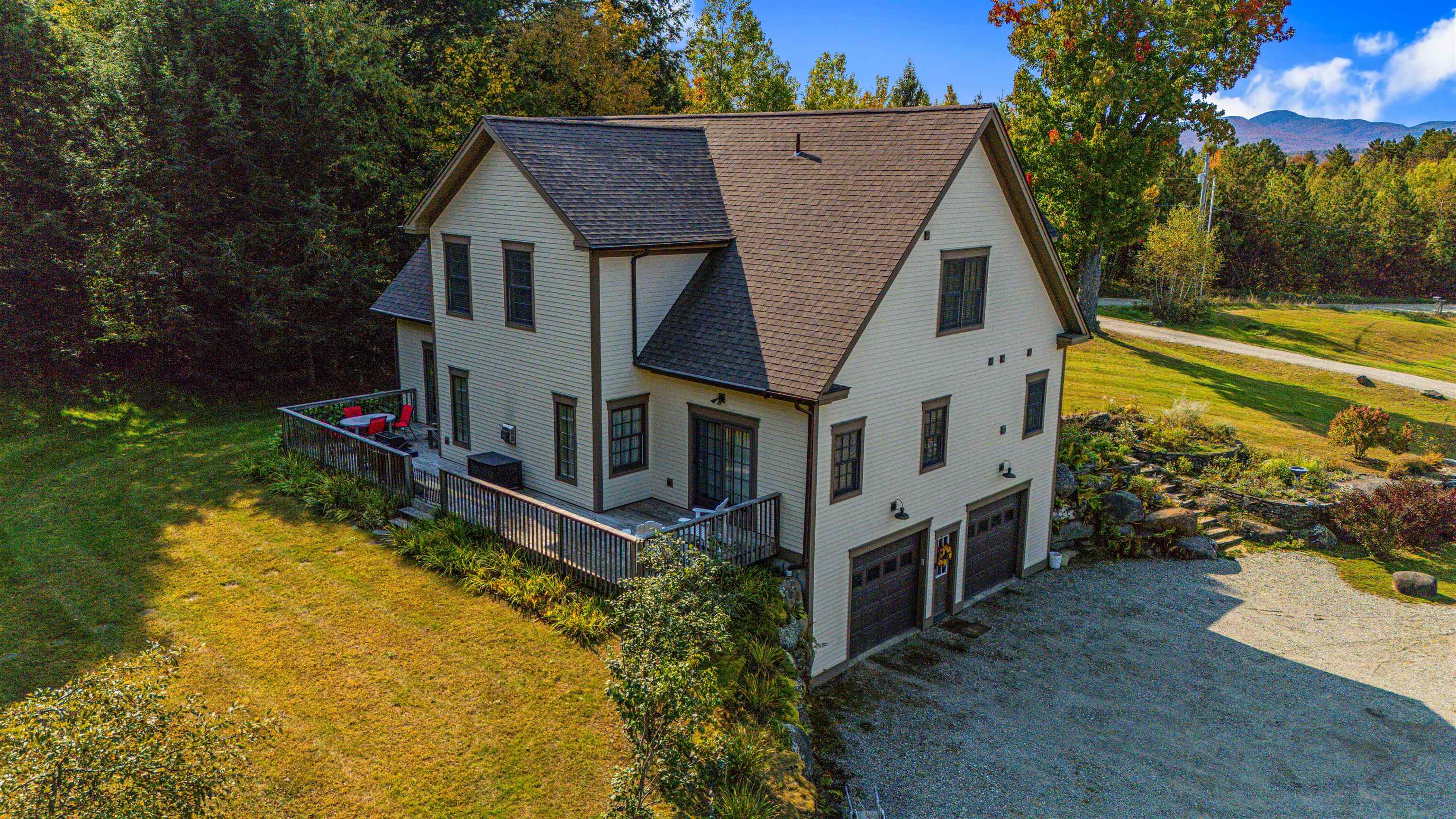 577 Elmore Mountain Road — photo