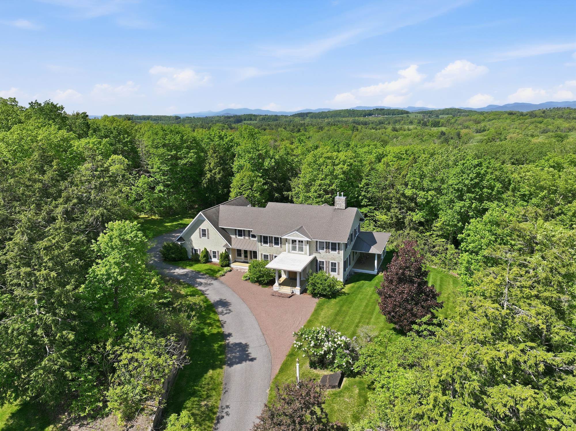 132 Point View Drive — photo