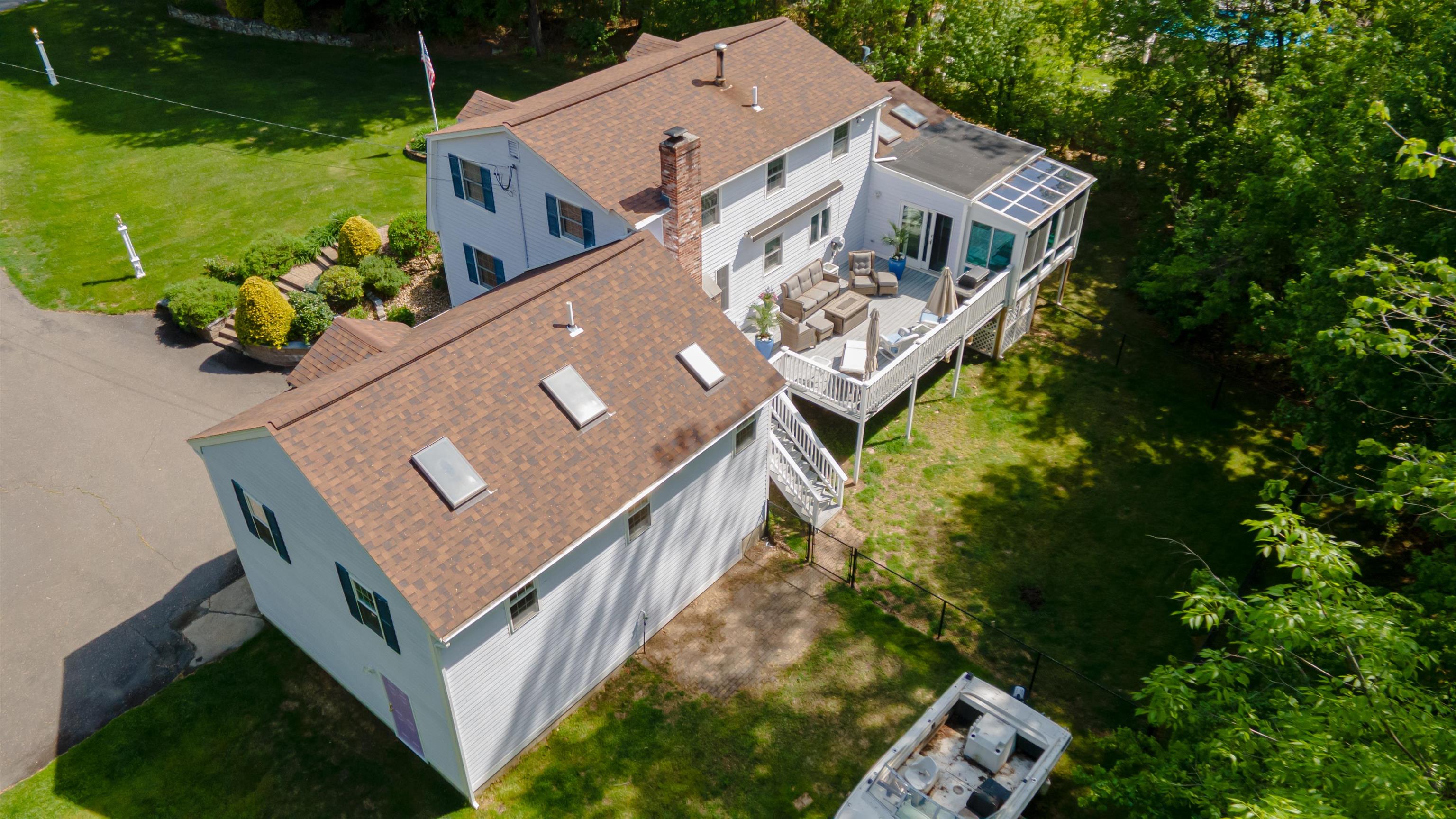 190 Wyndridge Circle — photo