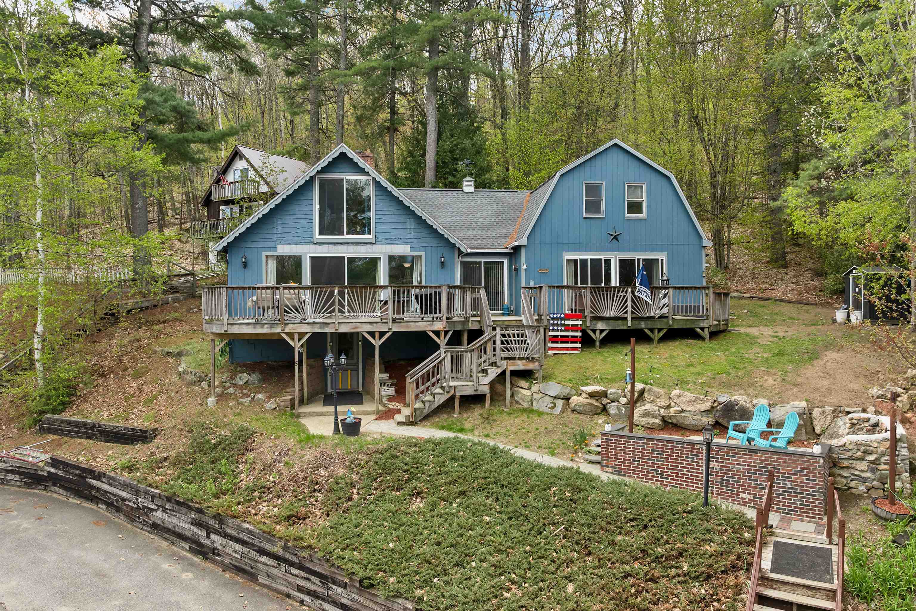5 Chalet Drive — photo