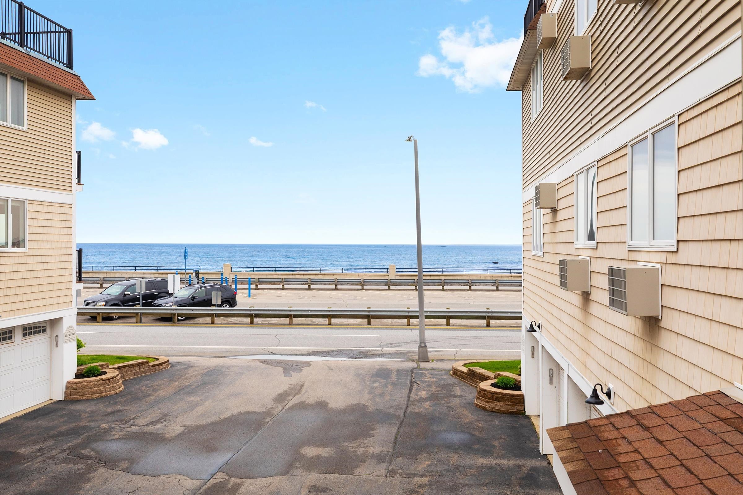 407 Ocean Boulevard B2 — photo