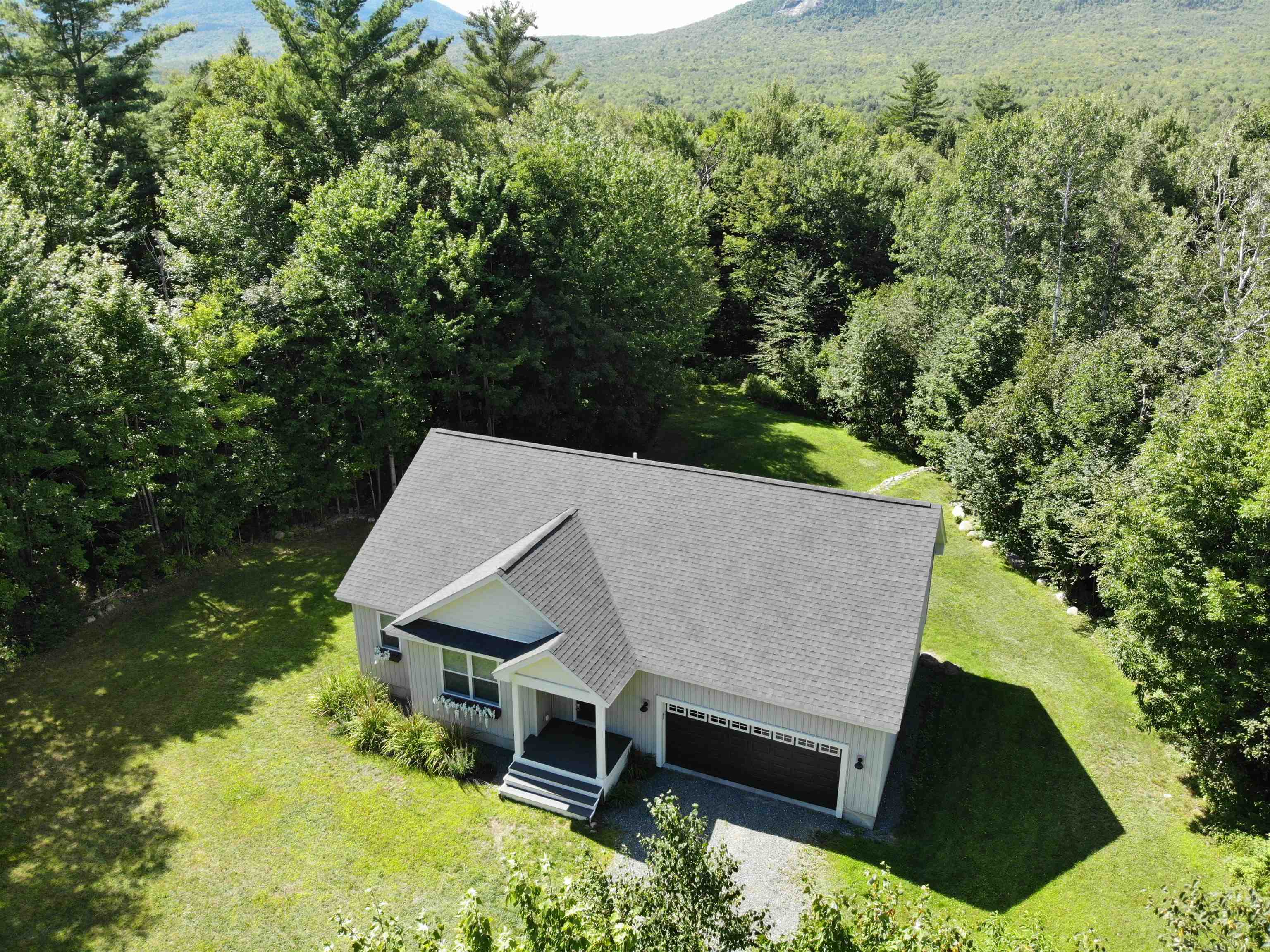 8 Mount Carter Drive — photo