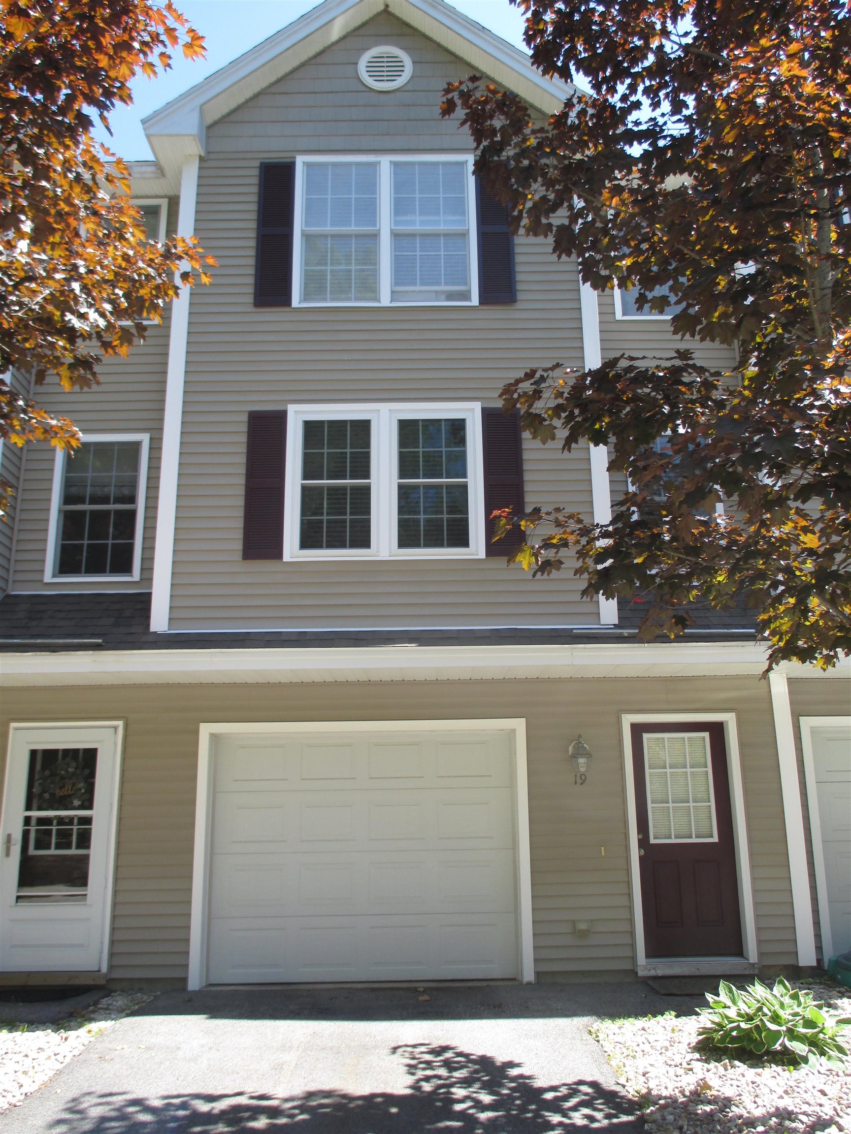 19 Split Rock Drive, Rochester, NH 03839 — photo 2