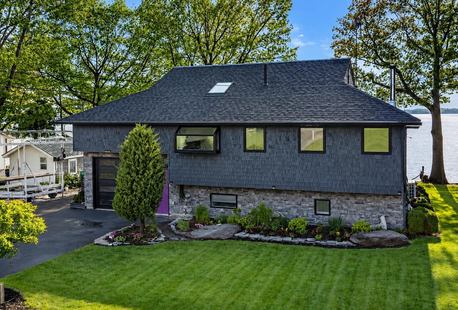 380 Lakewood Drive — photo