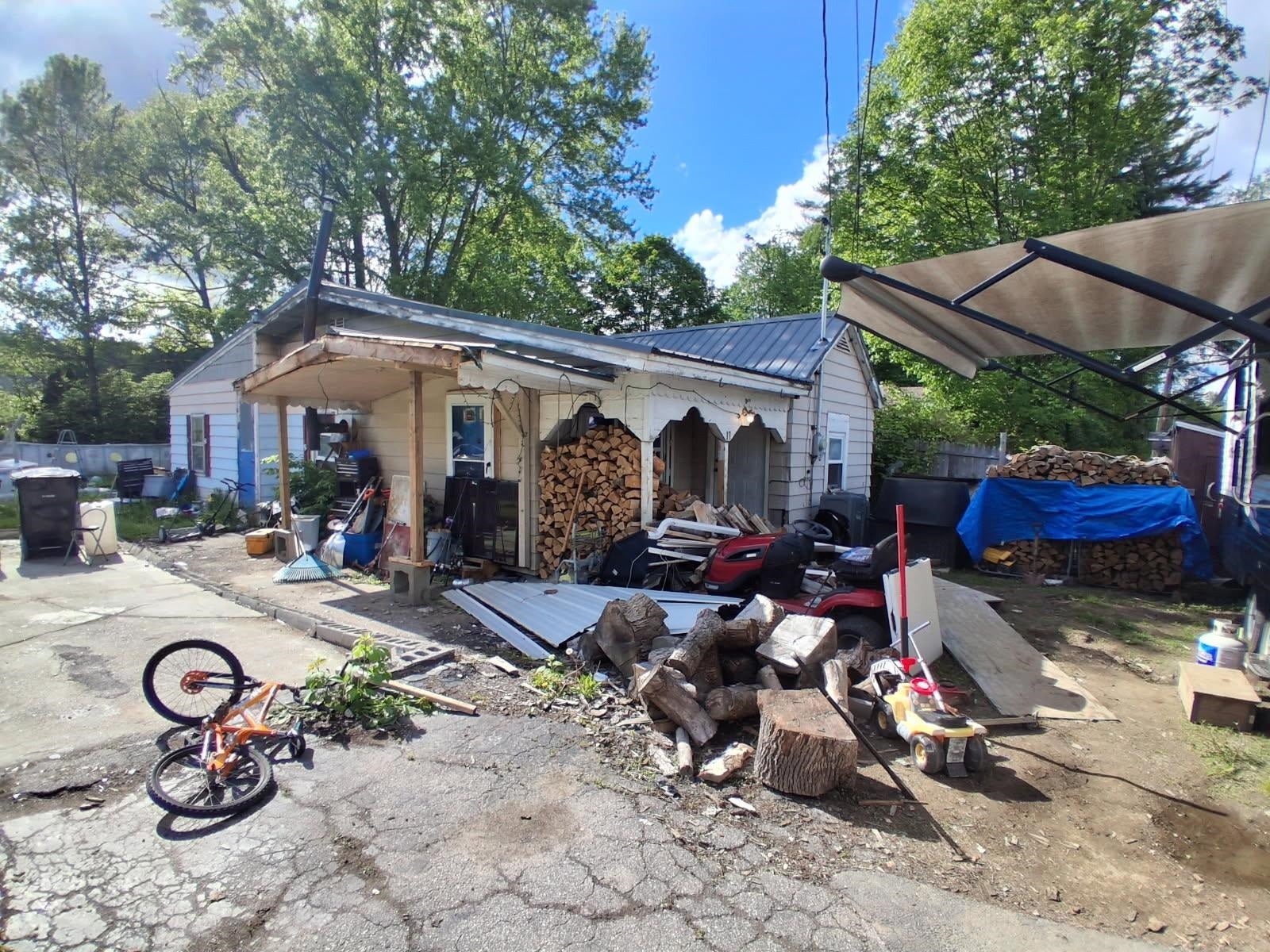 17 Pawtucket Avenue — photo