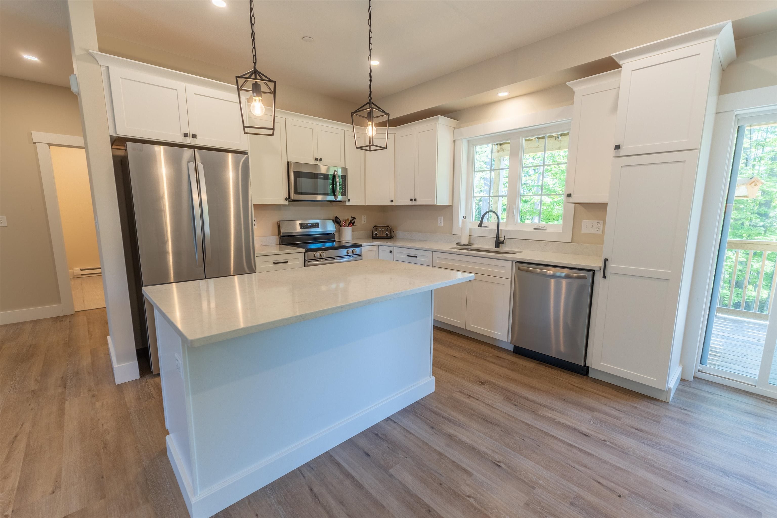 4-8 Beaver Brook Way B — photo