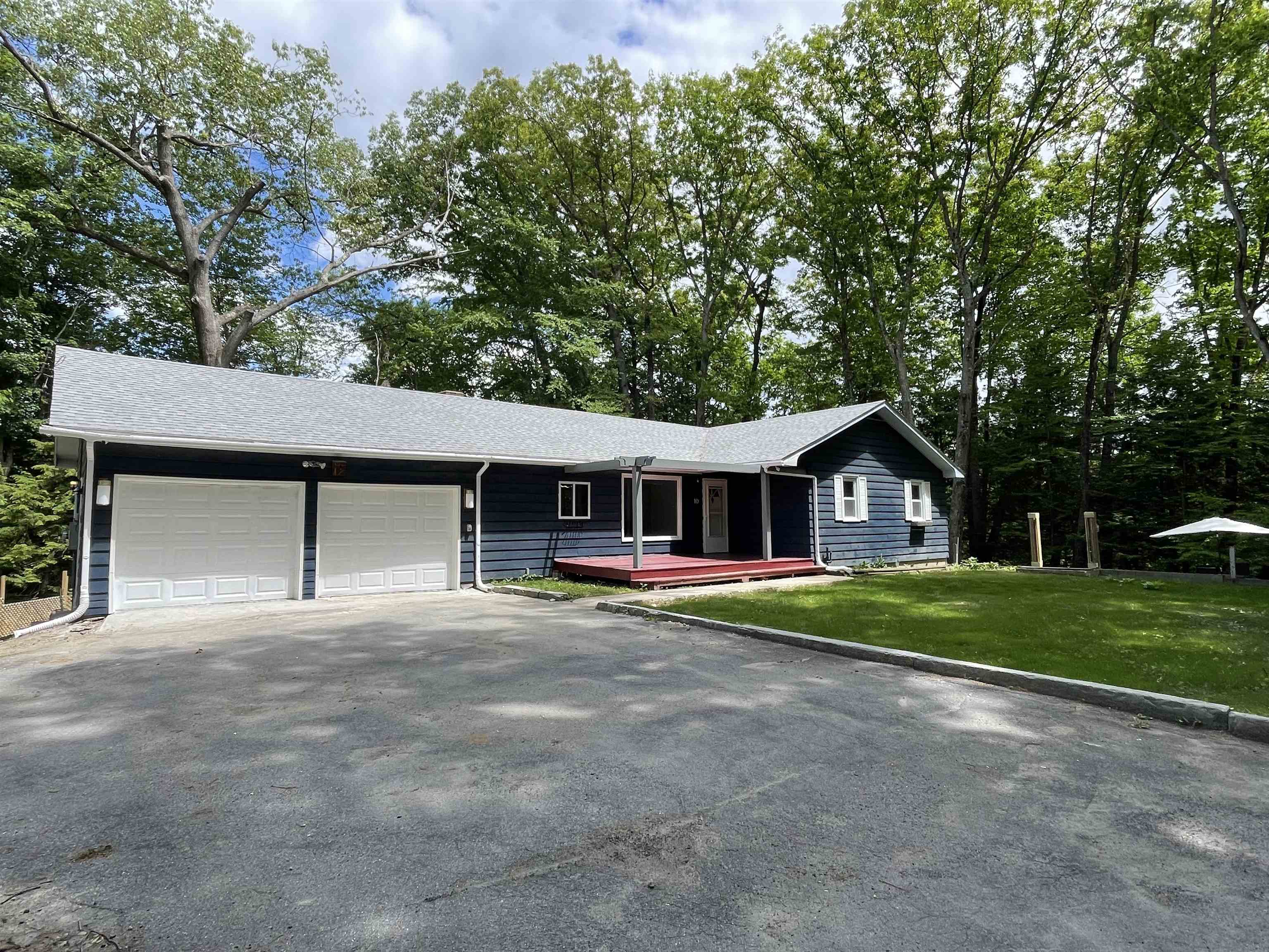 10 Bryan Court, Rockingham, VT 05101