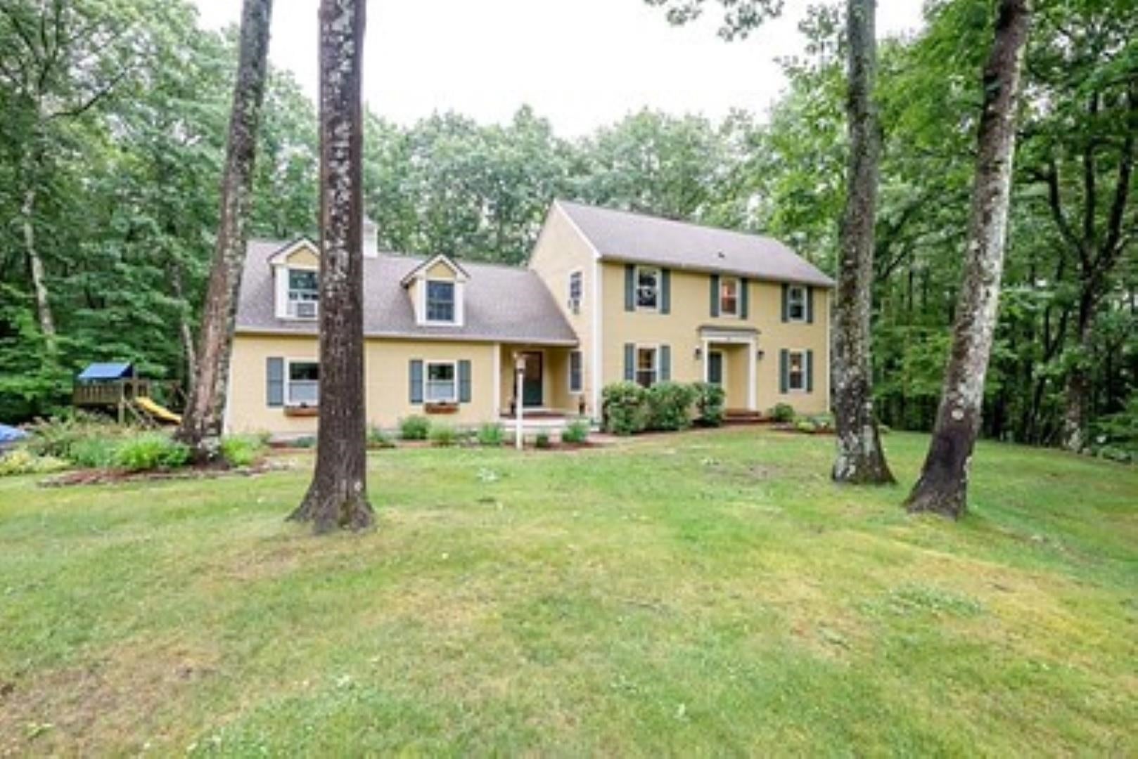 45 Blossom Road, Windham NH 03087