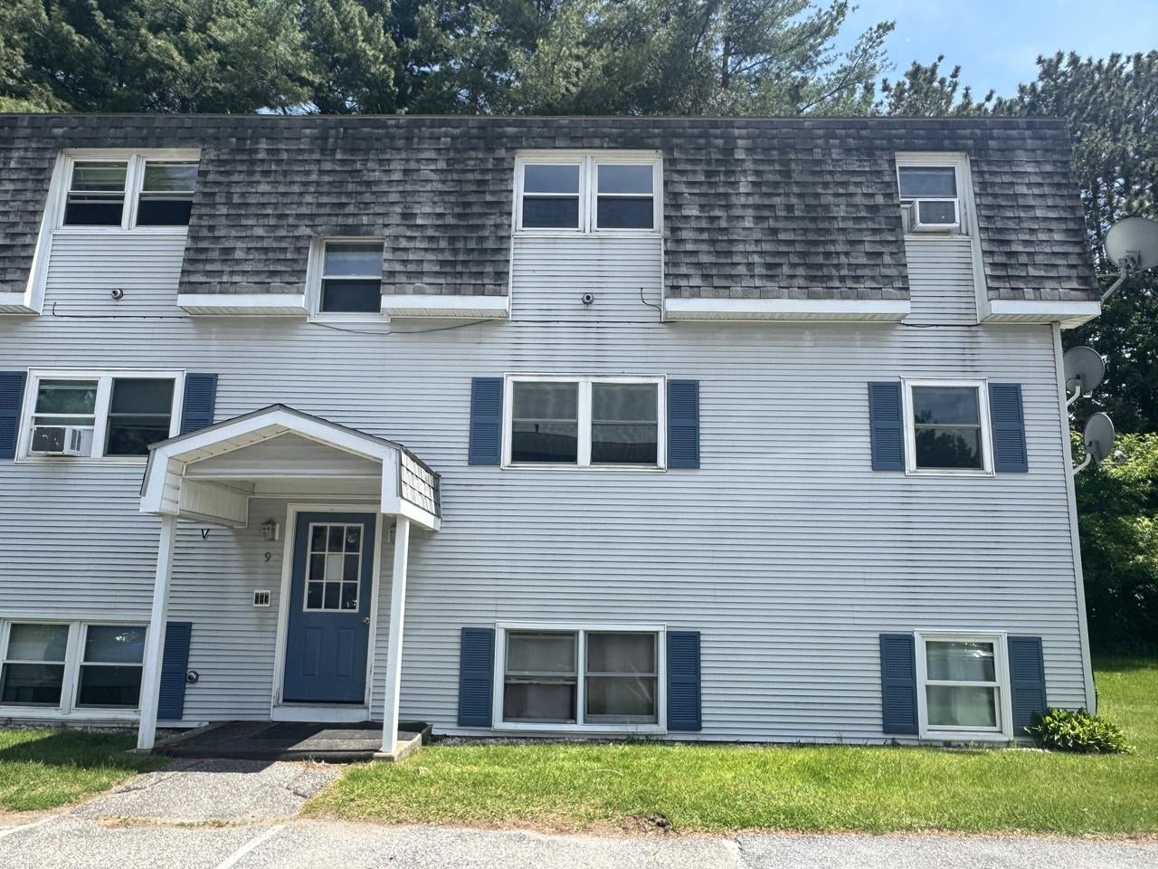 9D Blair Road — photo