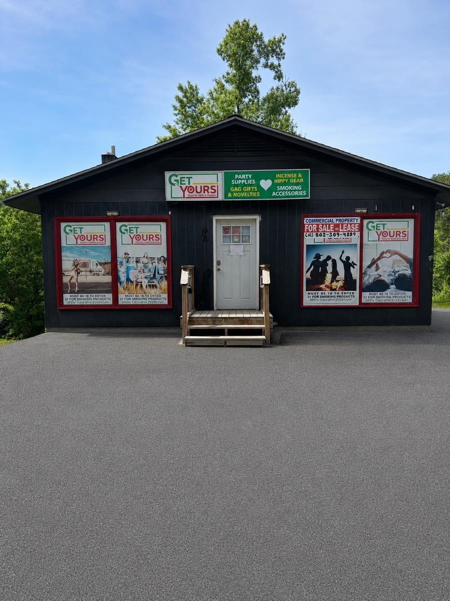 465 US Rte 302 — photo