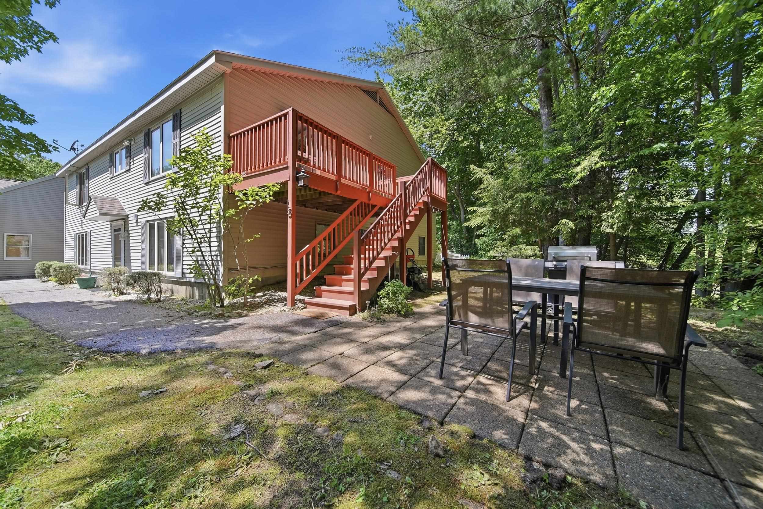 31 Henderson Road 15 — photo
