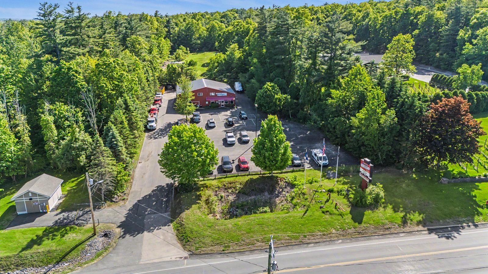 203 Rockingham Road, Derry, NH 03038