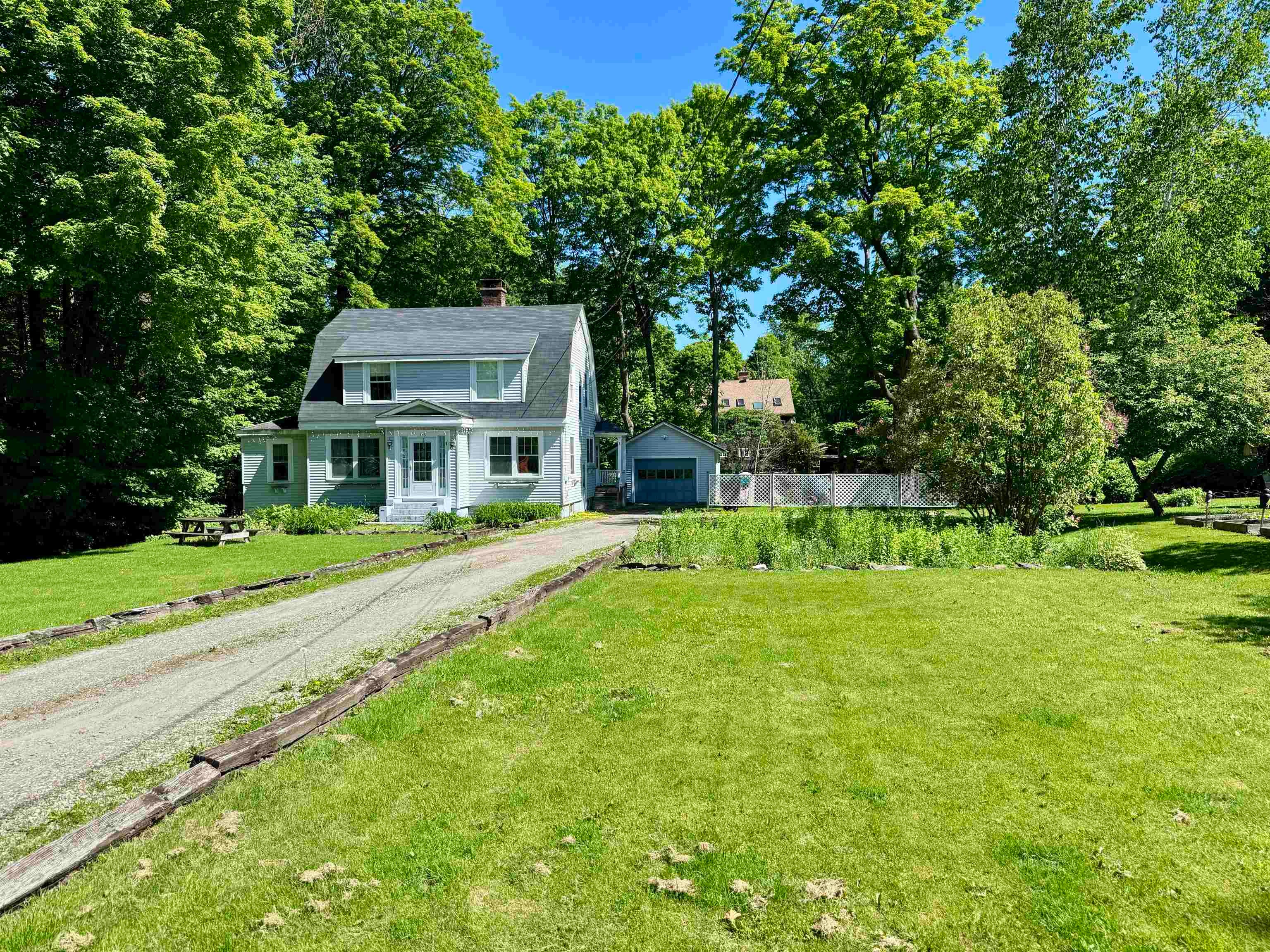 335 Caswell Avenue — photo
