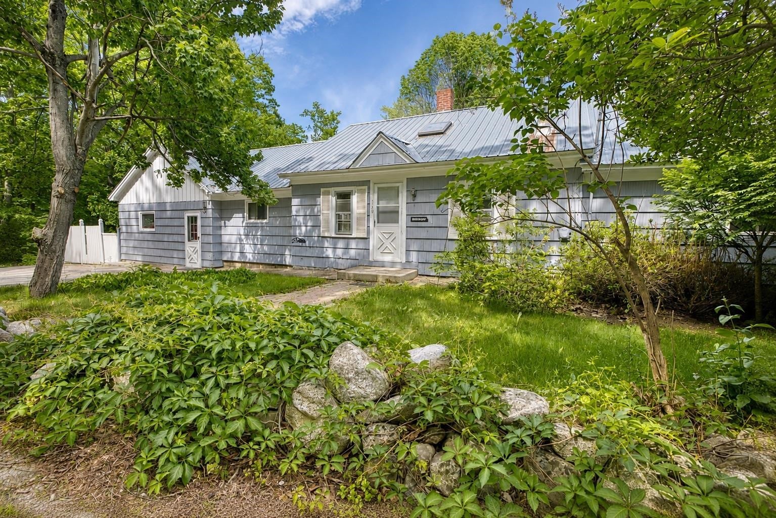 160 Browns Ridge Road — photo